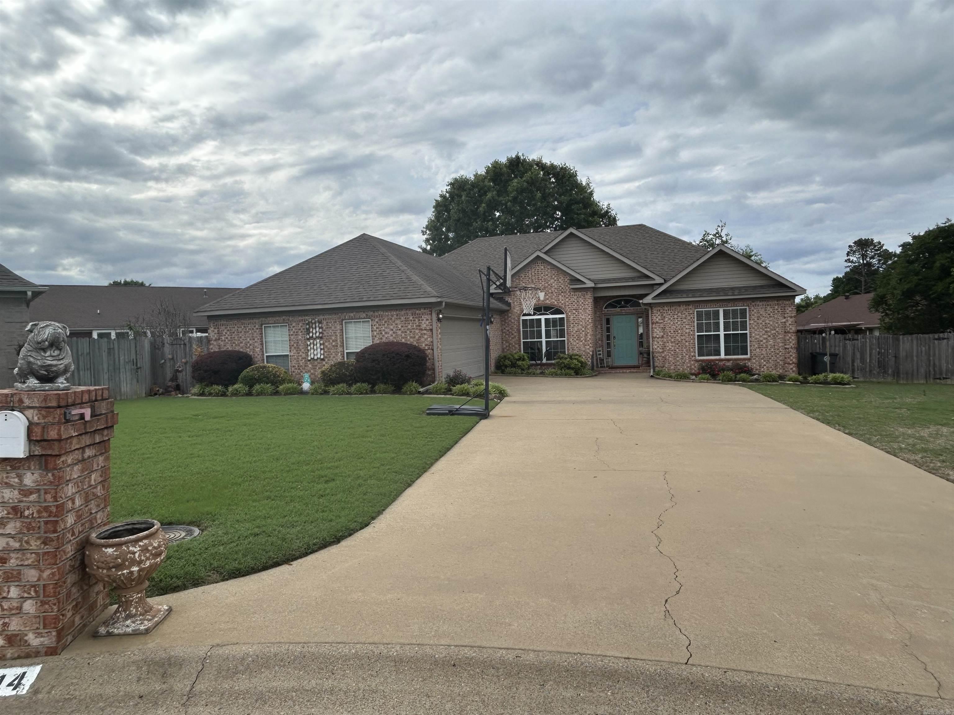2414 Brittany Searcy, AR 72143