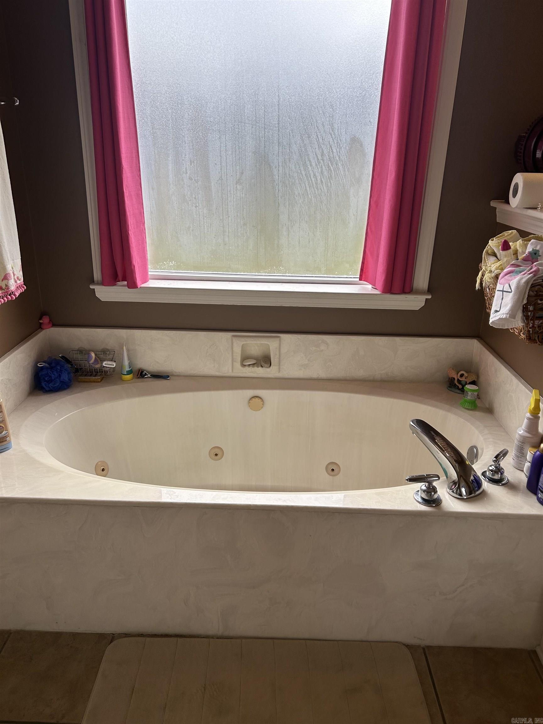 2414 Brittany Searcy, AR 72143