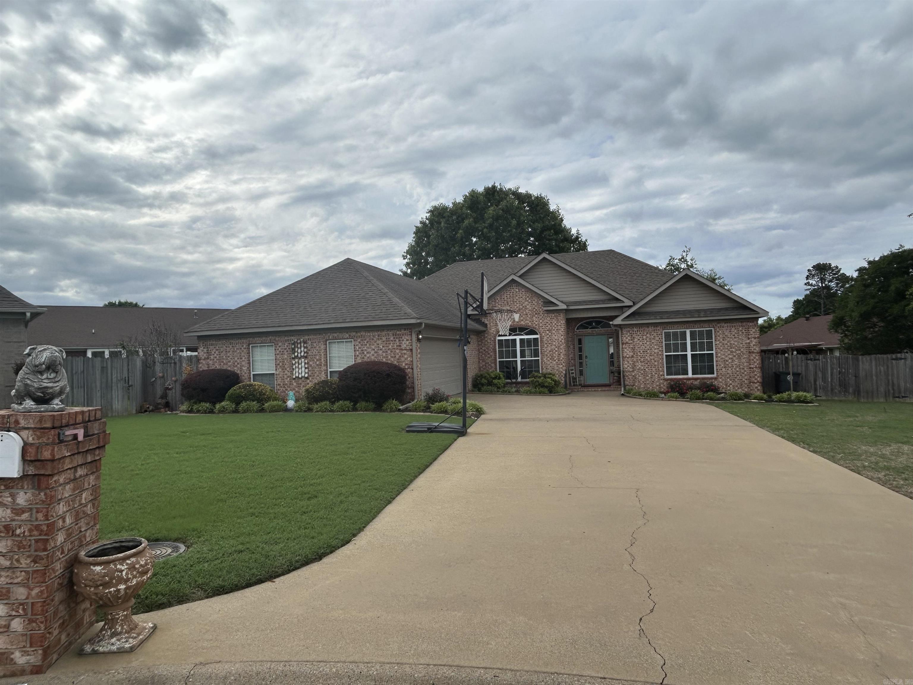 2414 Brittany Searcy, AR 72143