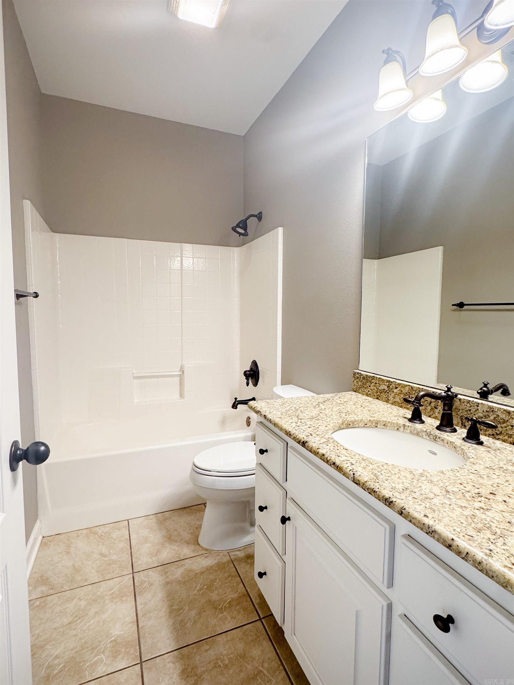 1432 Angel  Alexander, AR