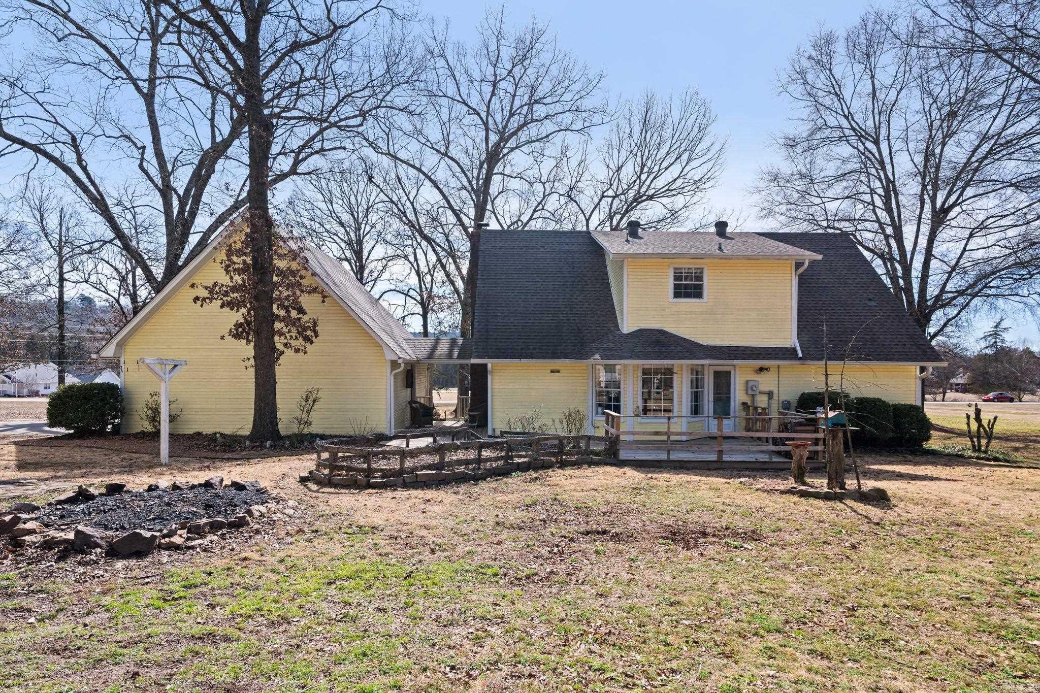 1349 Peach Orchard  Ozark, AR
