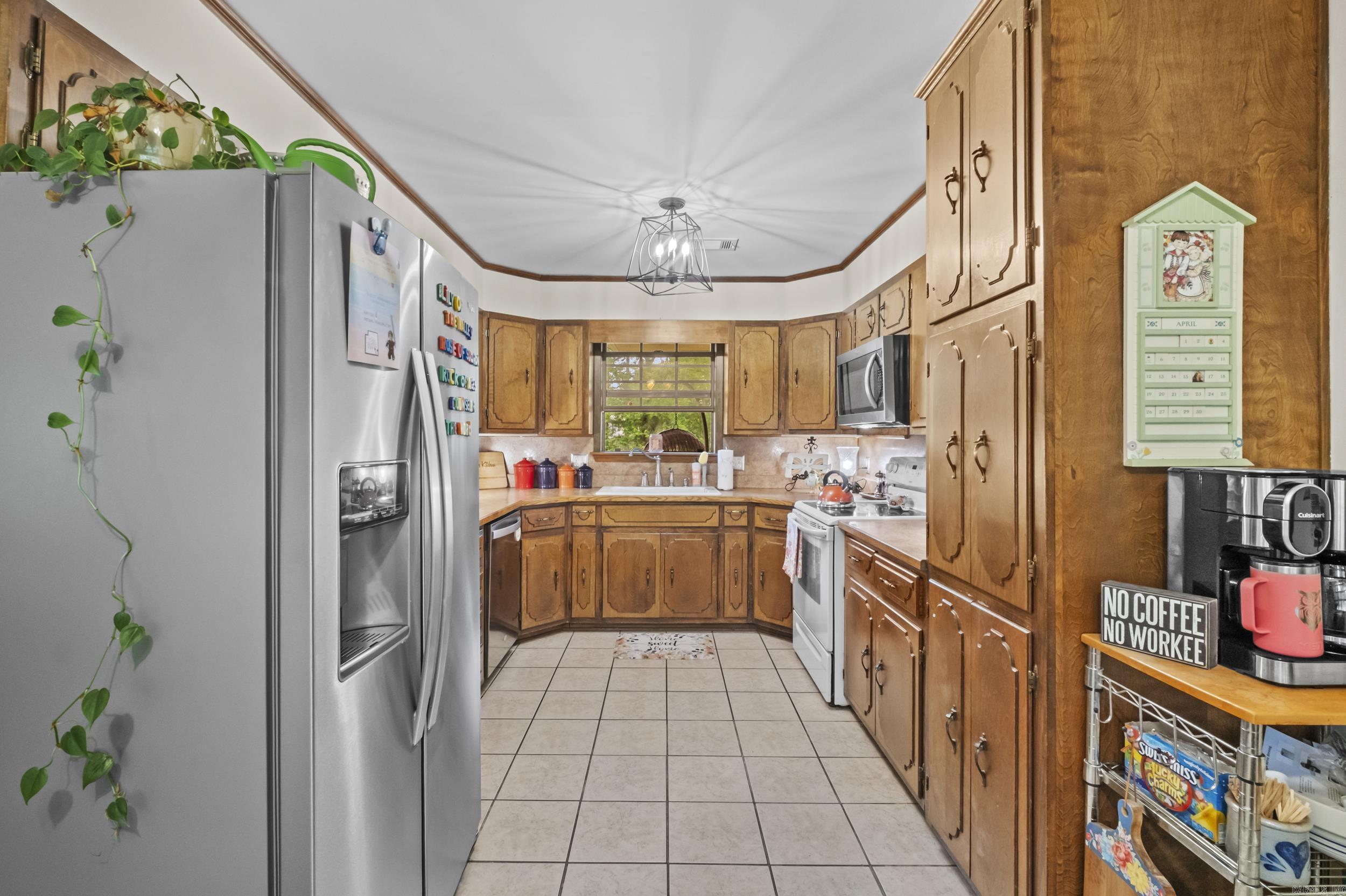 151 Pinon Searcy, AR 72143