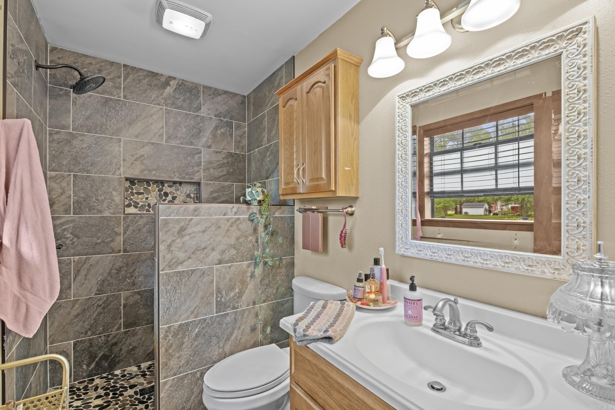 151 Pinon Searcy, AR 72143