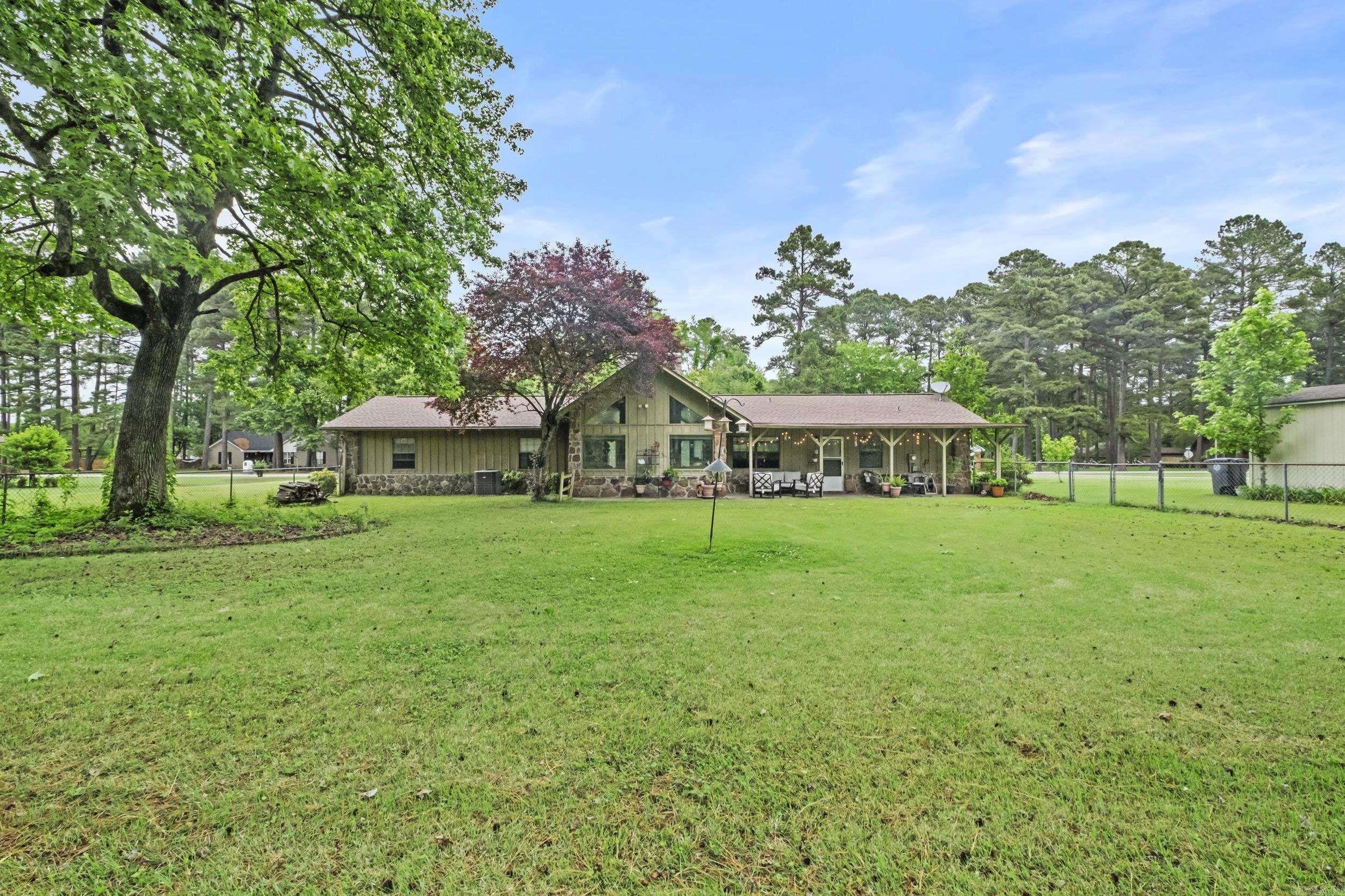 151 Pinon Searcy, AR 72143