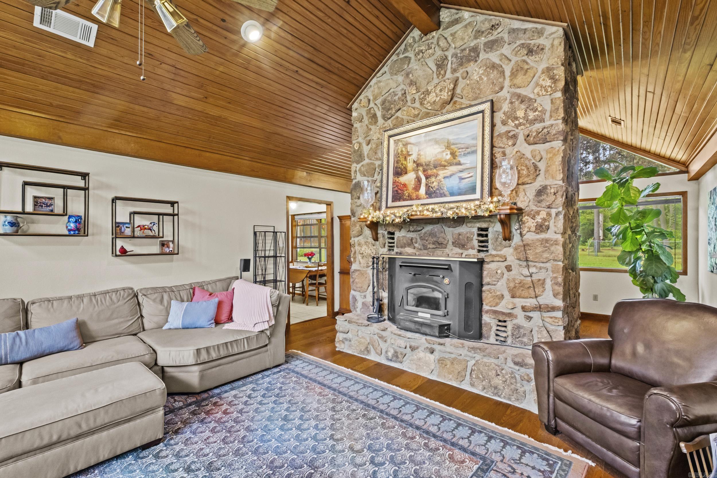 151 Pinon Searcy, AR 72143