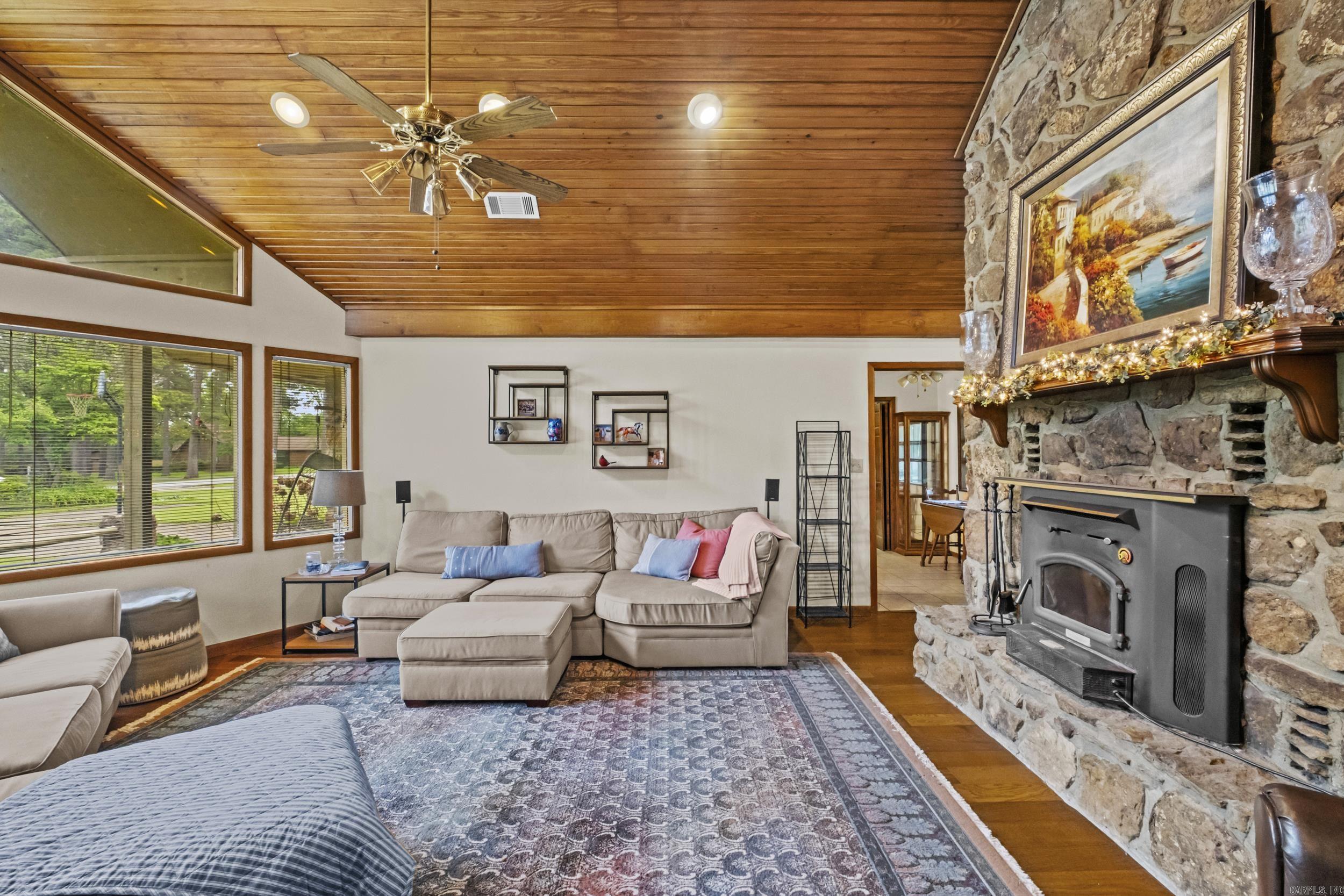 151 Pinon Searcy, AR 72143
