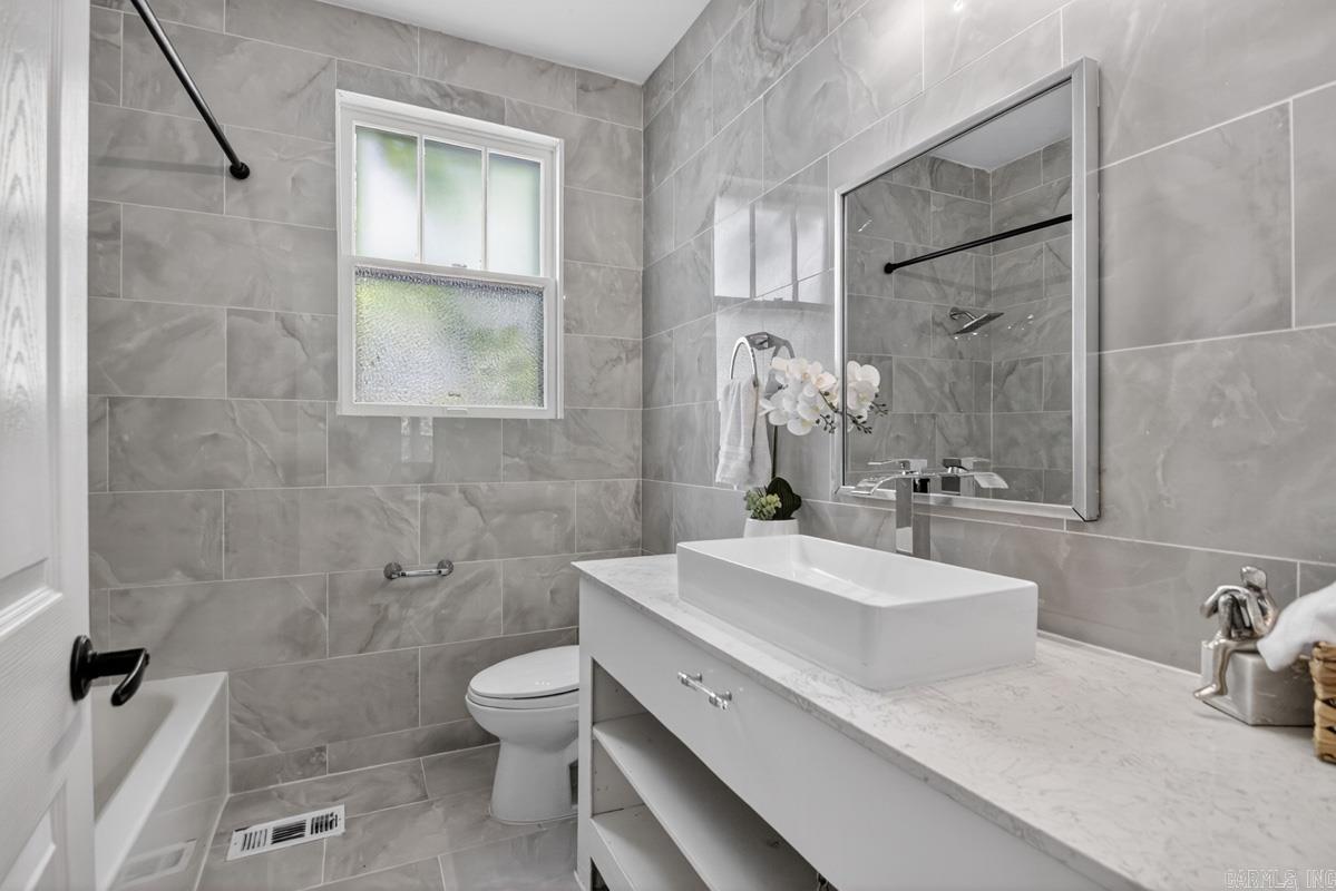 5112 P  Little Rock, AR