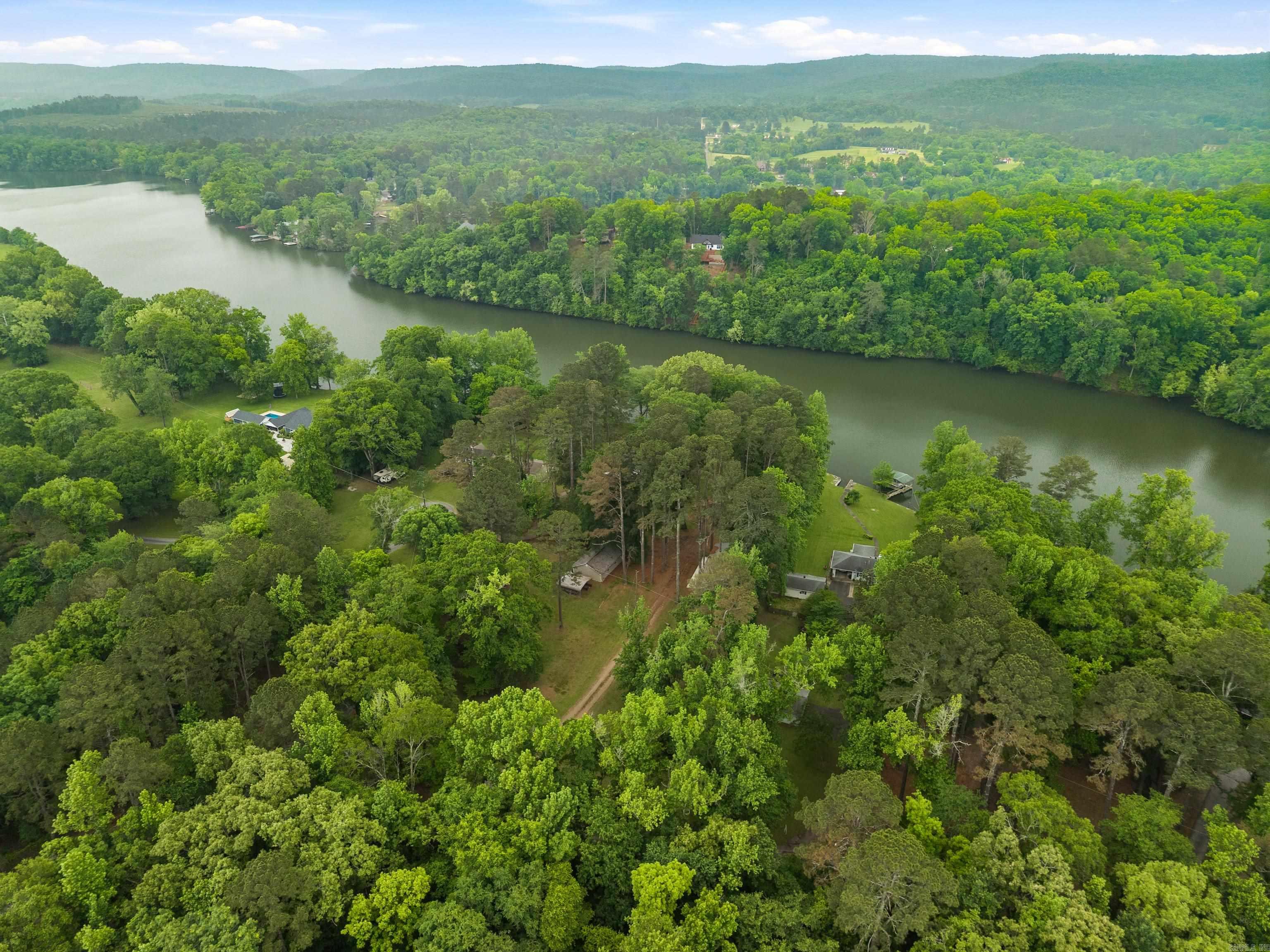 105 Snug Harbor  Hot Springs, AR