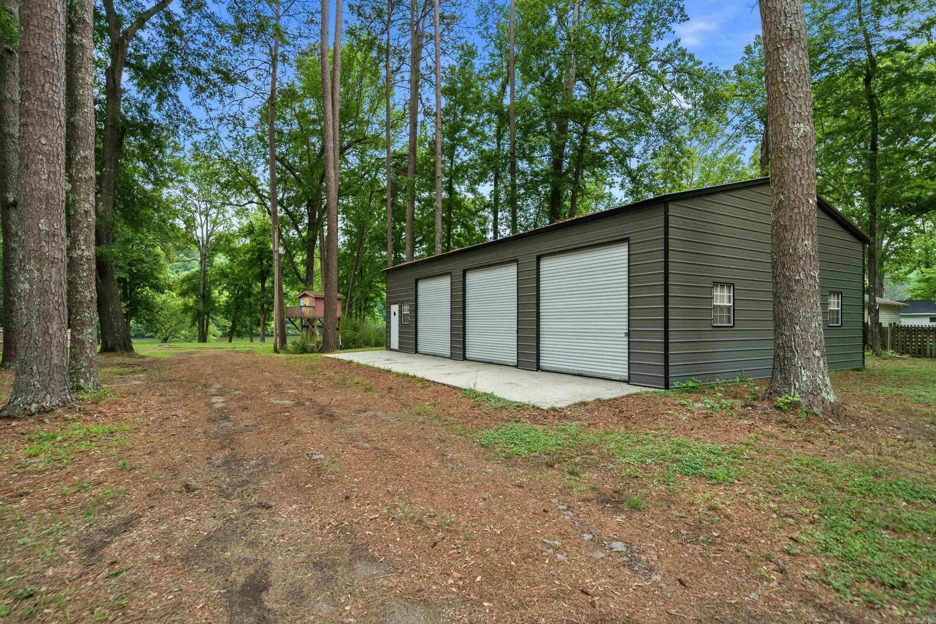 105 Snug Harbor  Hot Springs, AR