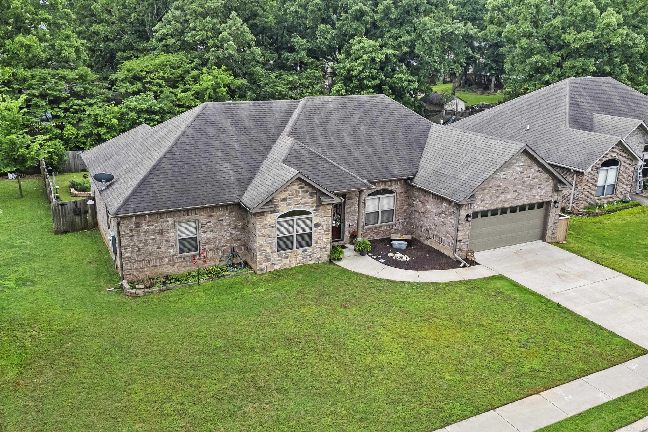 196 Forest Oak  Jacksonville, AR