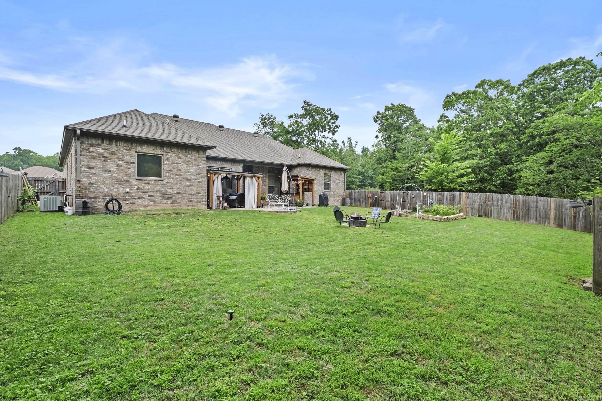 196 Forest Oak  Jacksonville, AR
