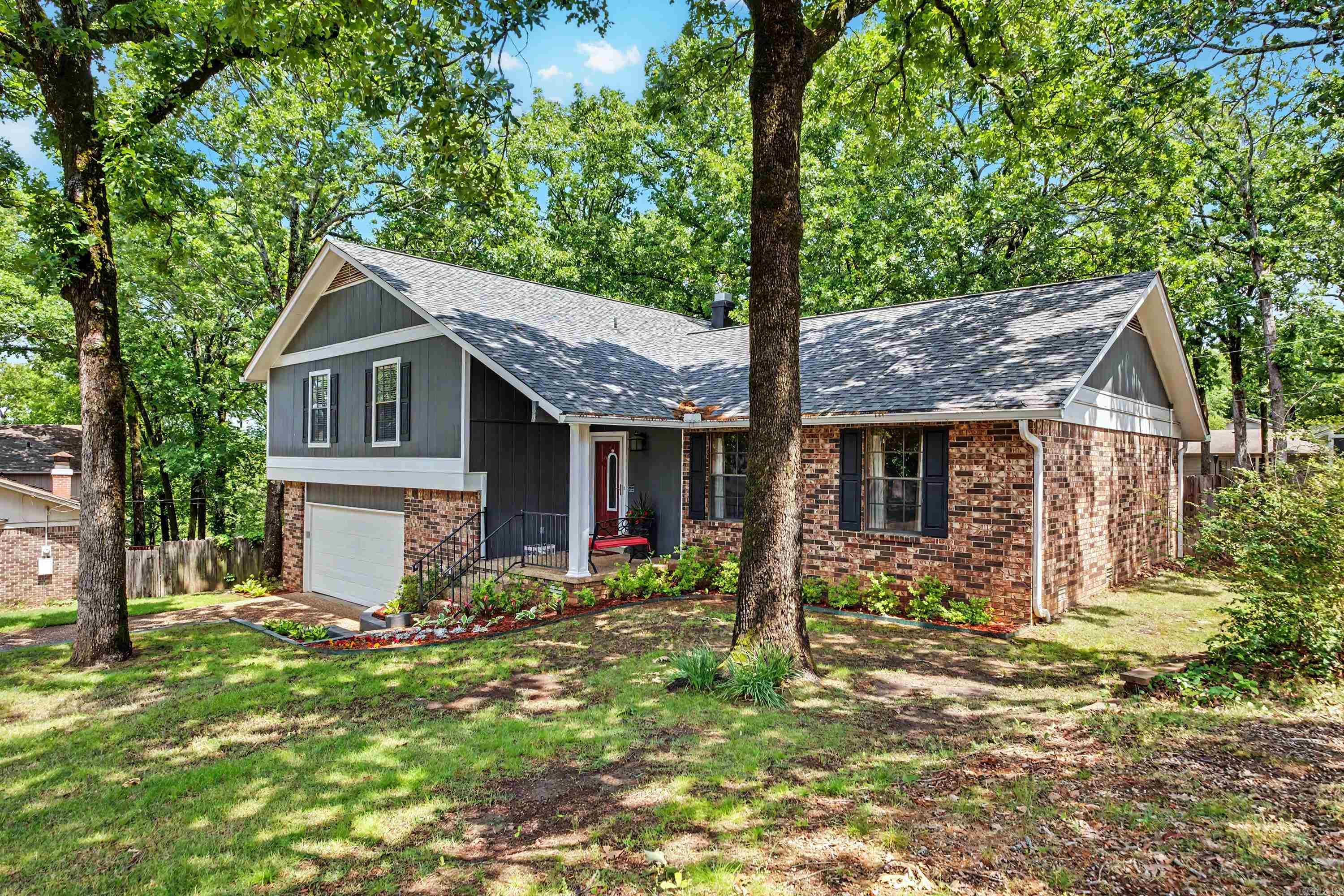 7 Amber  Little Rock, AR