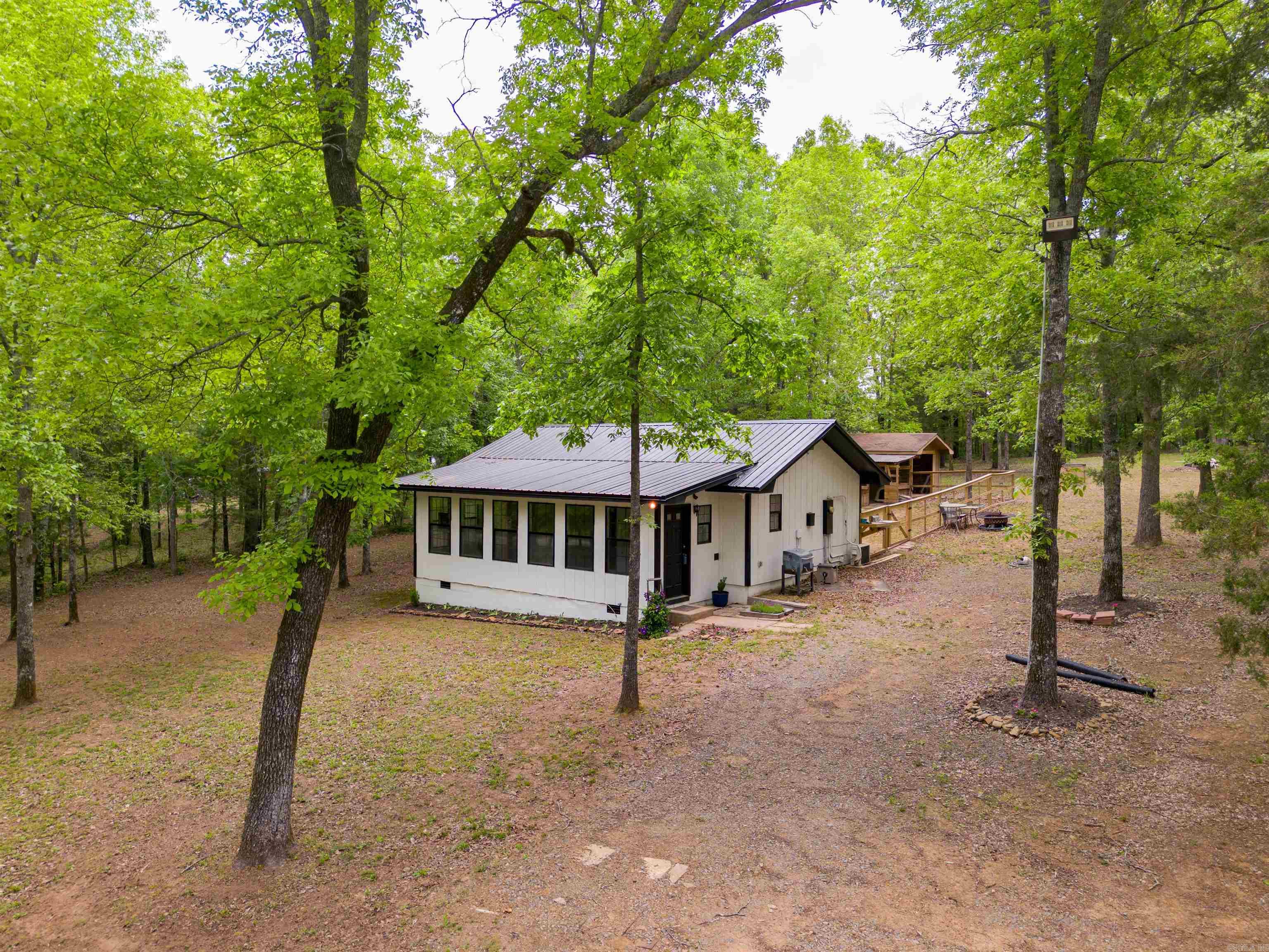 148 Copeland  Romance, AR