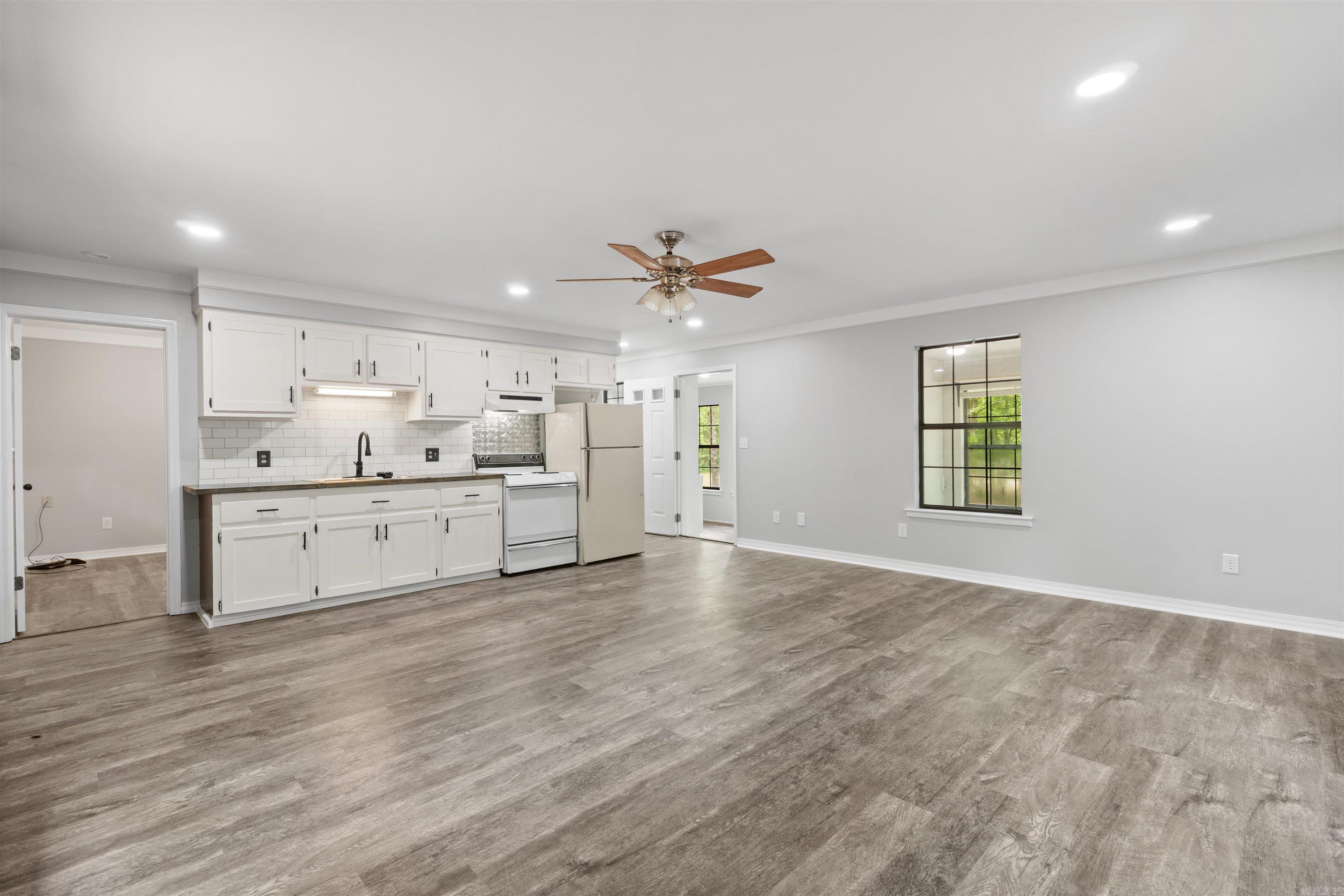 148 Copeland  Romance, AR