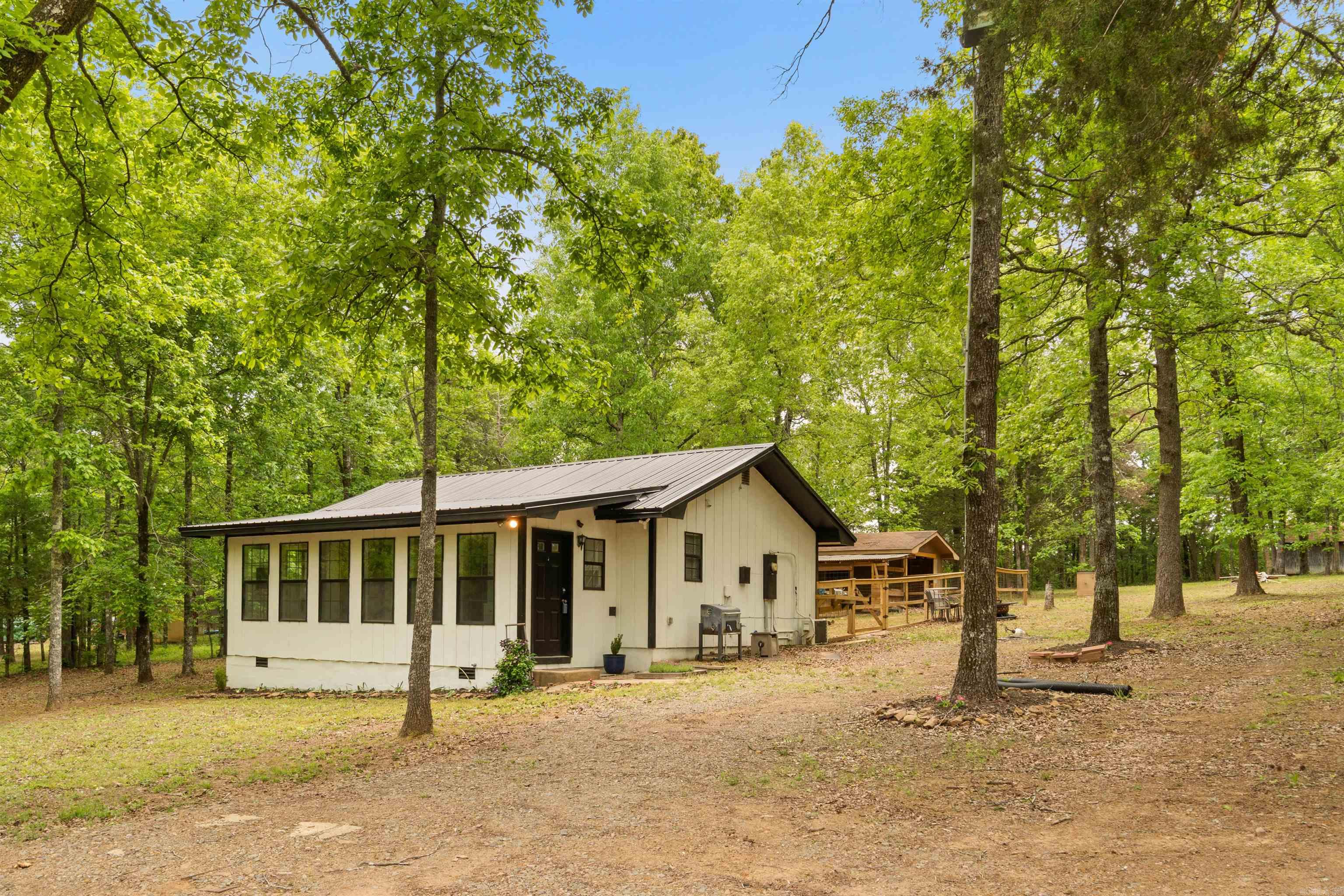 148 Copeland  Romance, AR