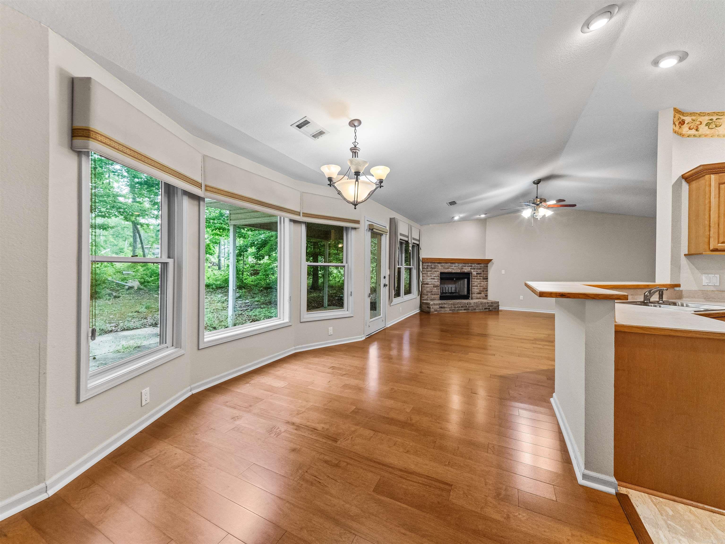 27 Burgos  Hot Springs Village, AR