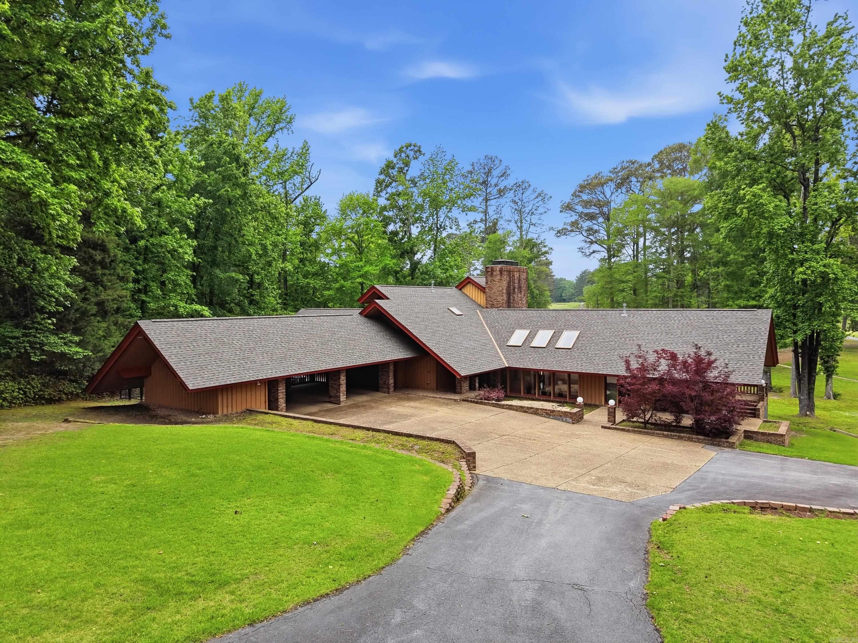 4 Idylwood  Pine Bluff, AR