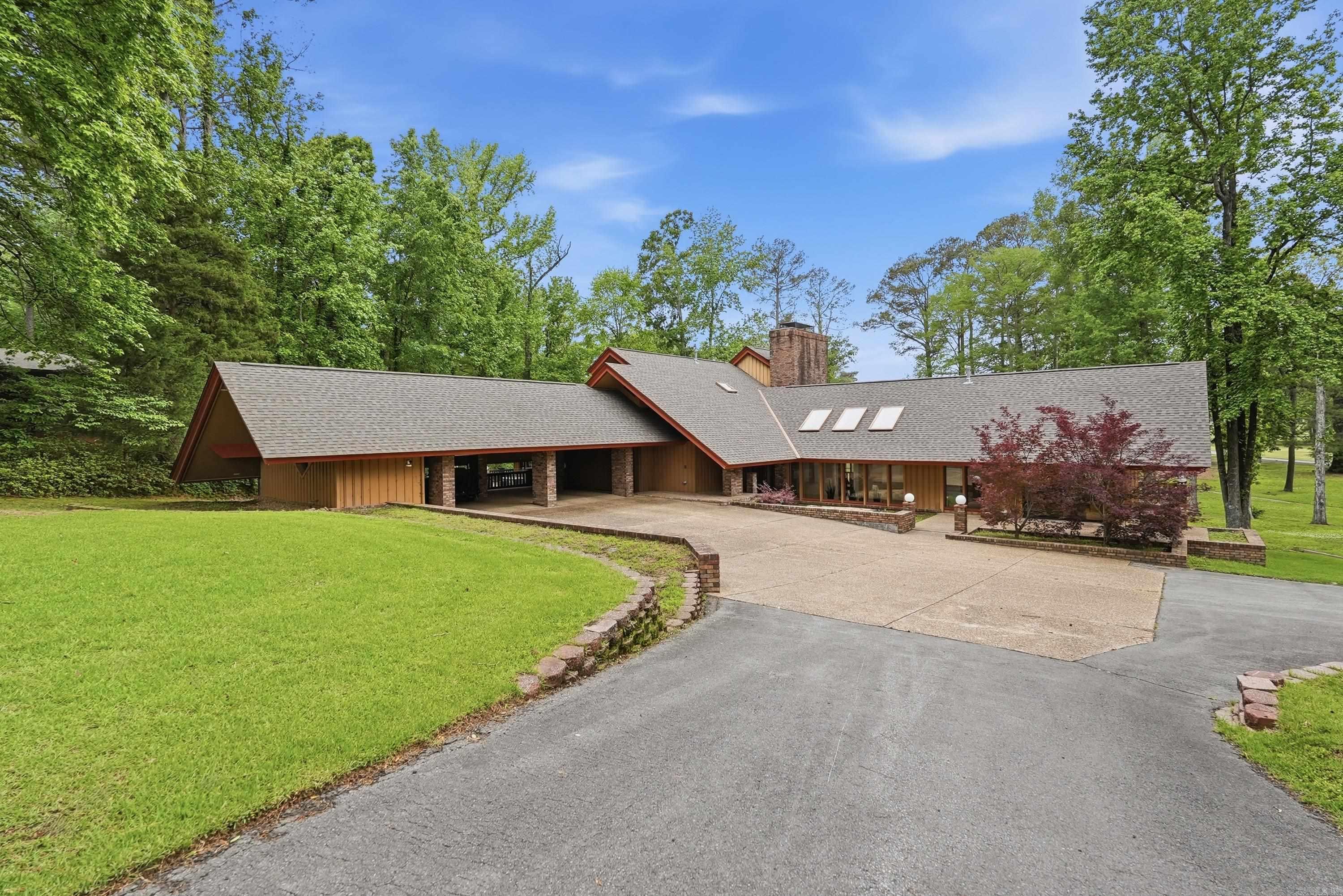 4 Idylwood  Pine Bluff, AR