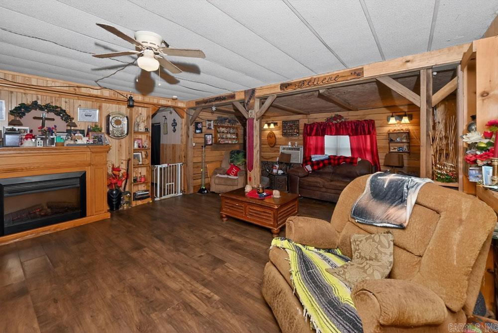 581 Pinewood  Clinton, AR