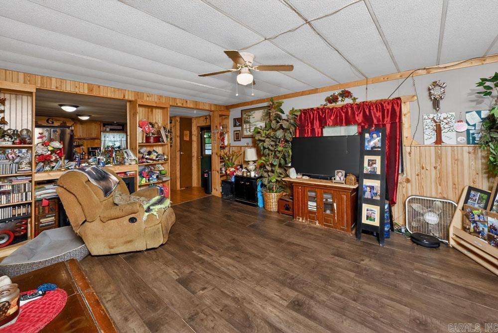 581 Pinewood  Clinton, AR