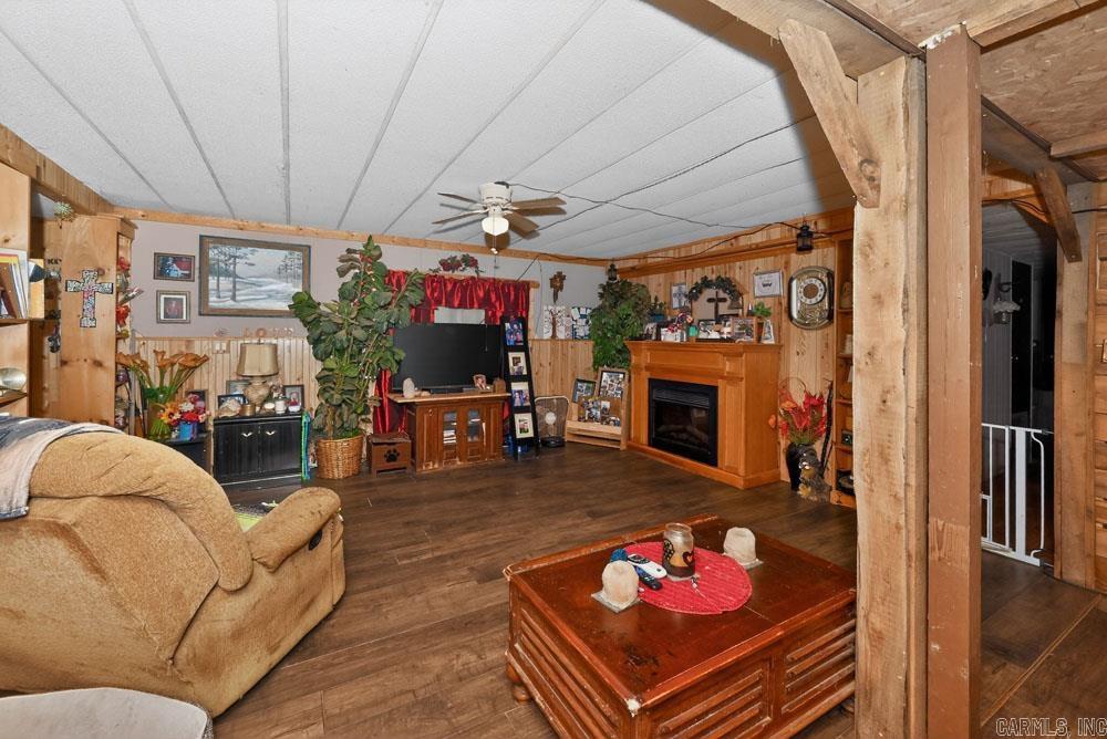 581 Pinewood  Clinton, AR
