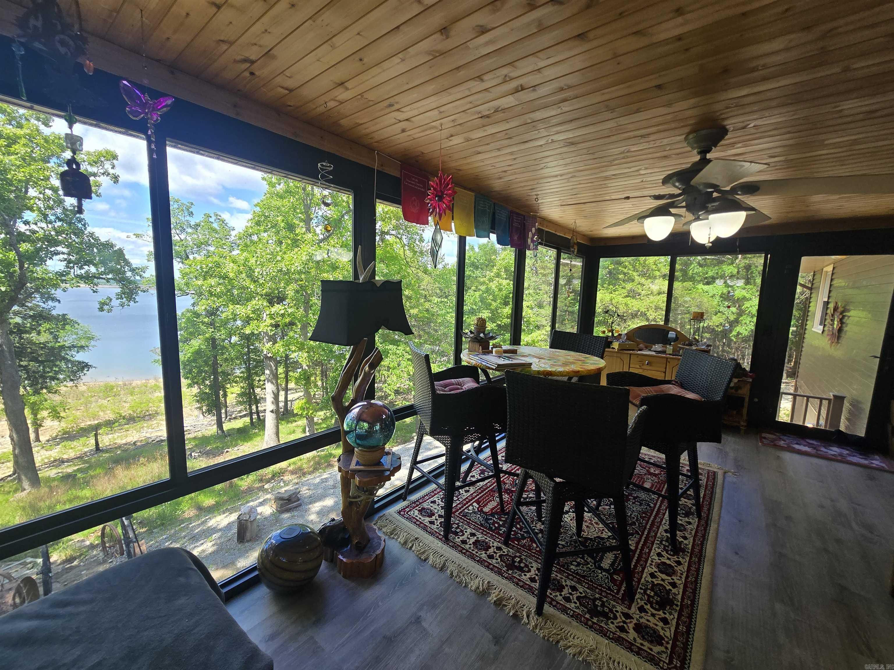 1535 MC 142  Oakland, AR