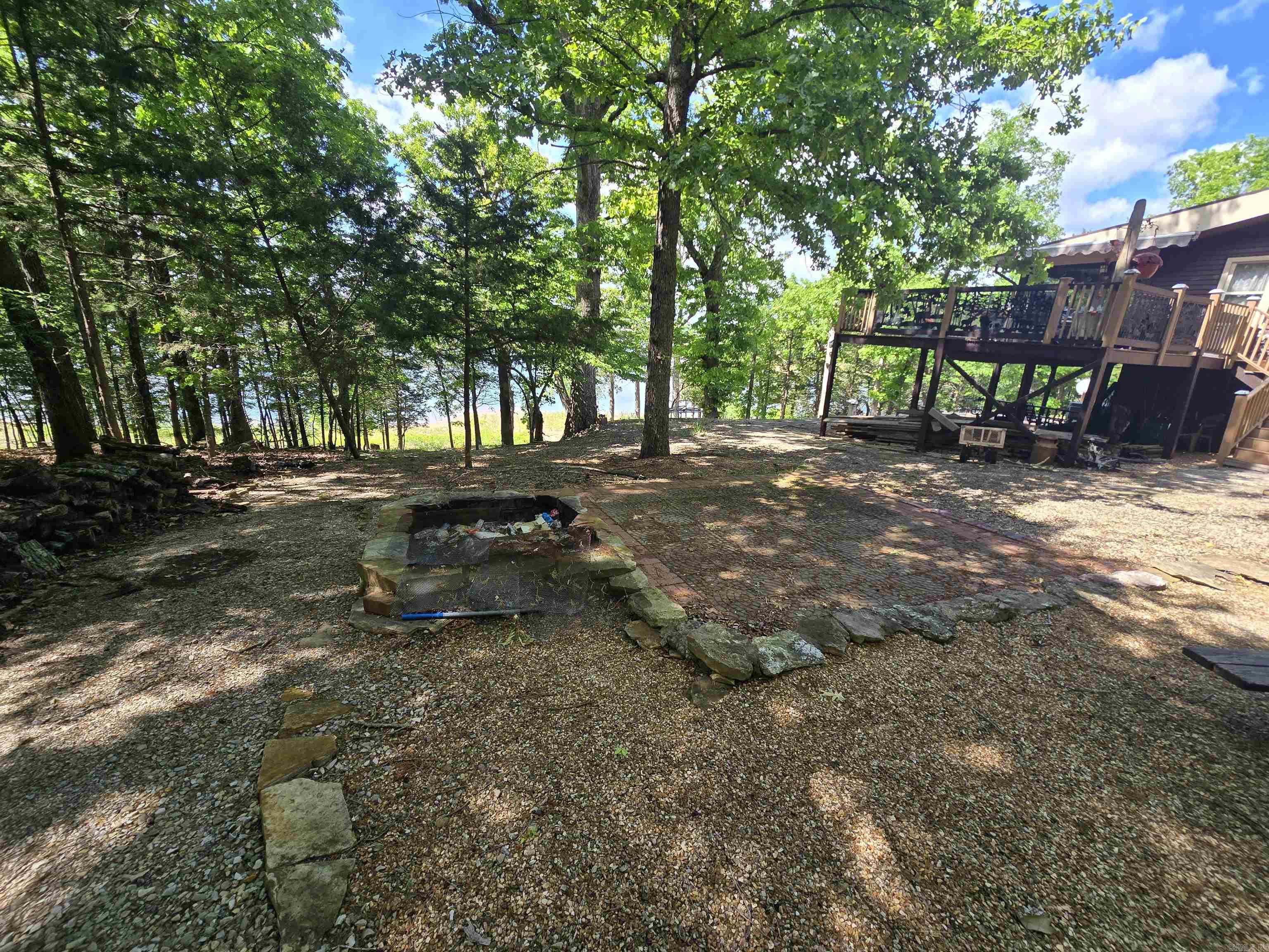 1535 MC 142  Oakland, AR