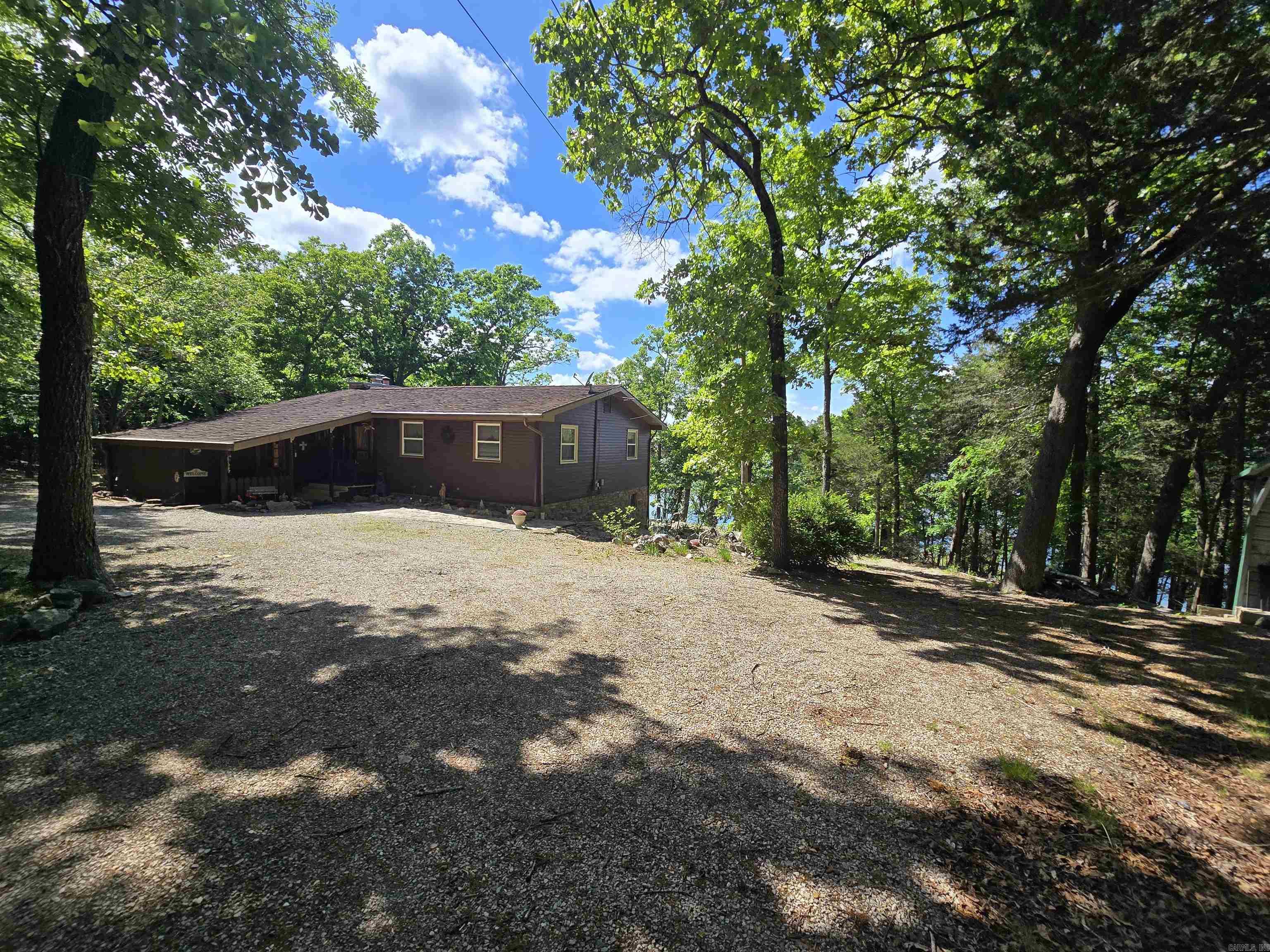 1535 MC 142  Oakland, AR