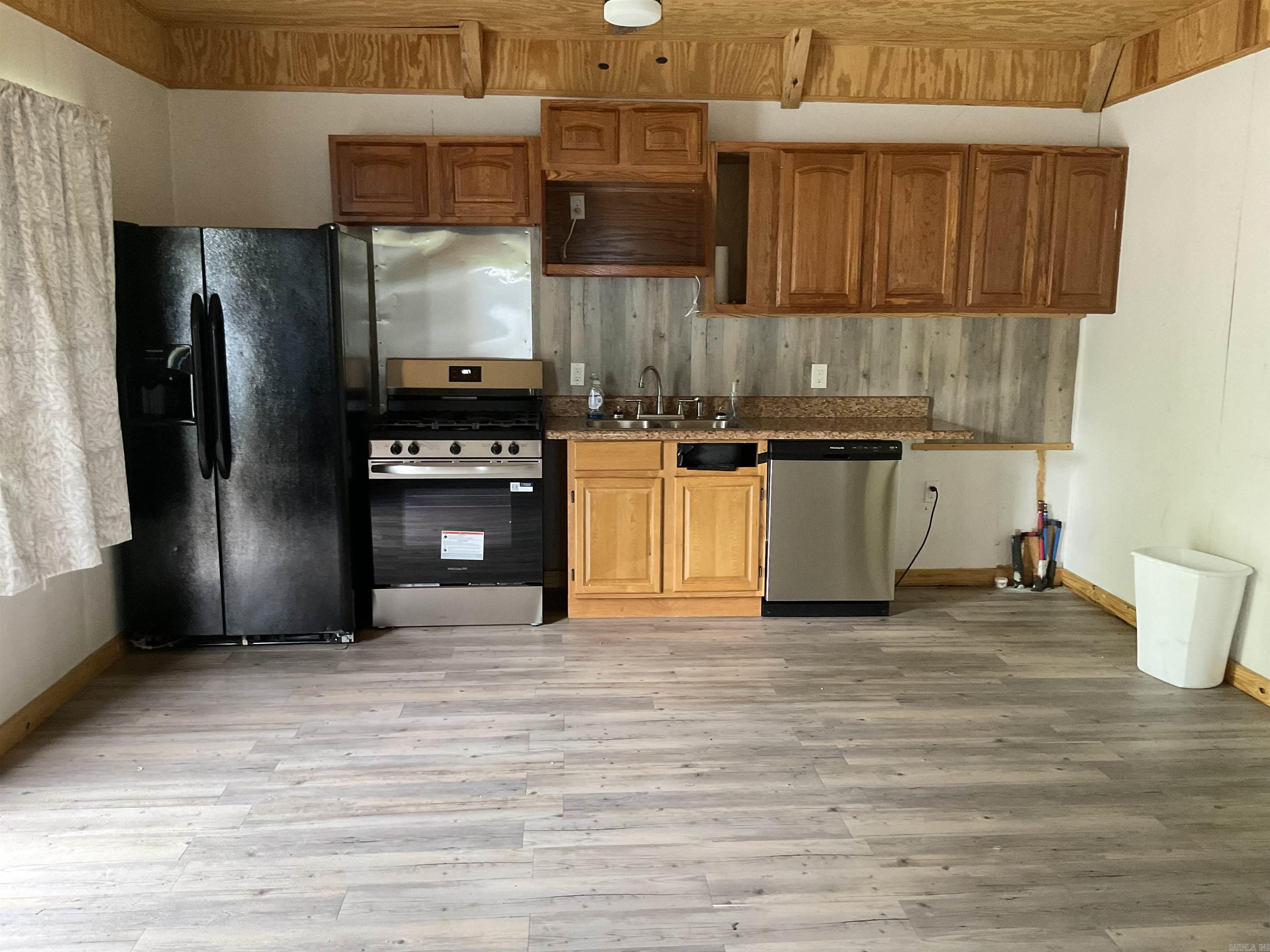 669 Fraser  Clinton, AR