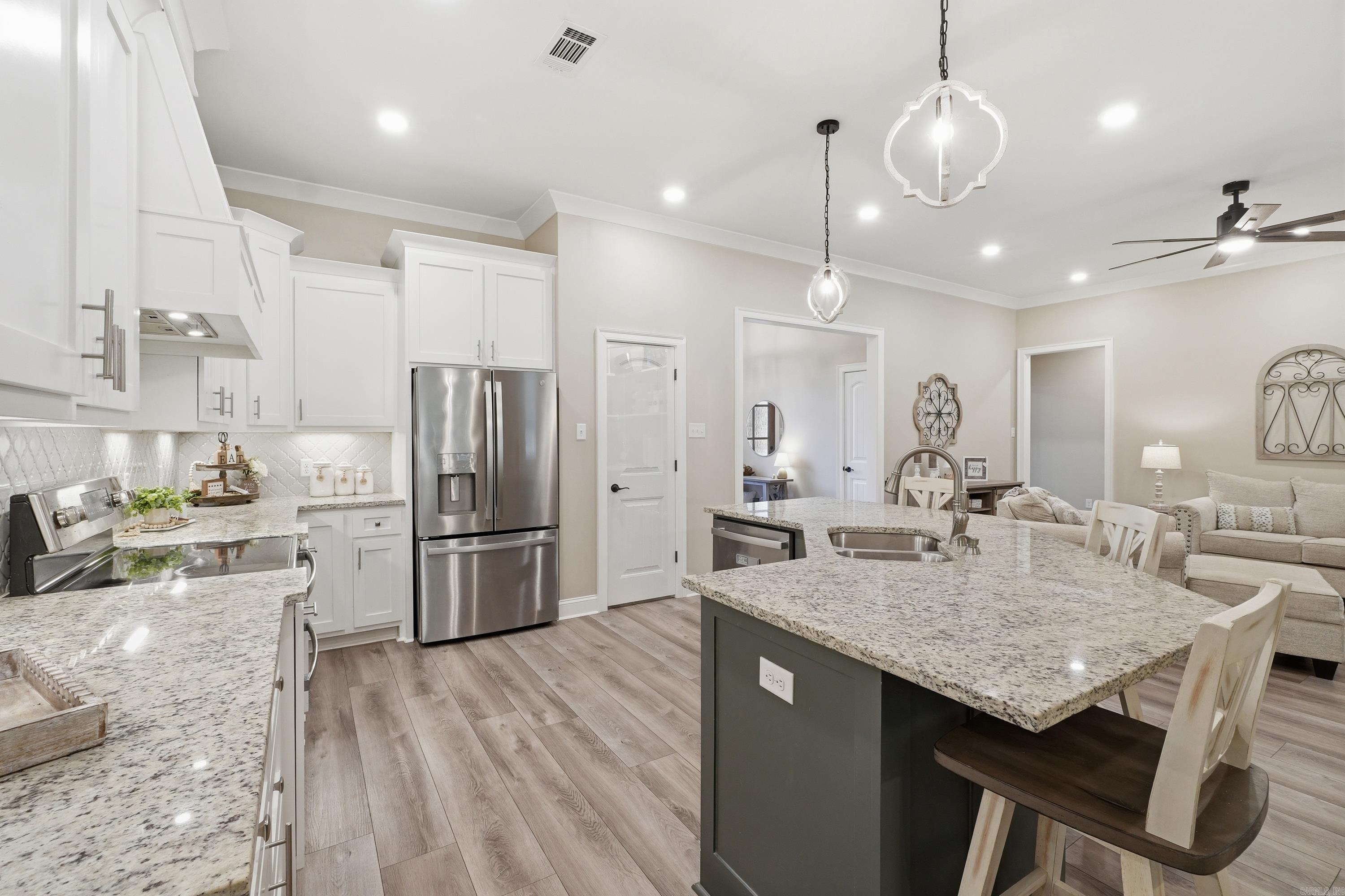 8 Diamond Ice Ln  Greenbrier, AR