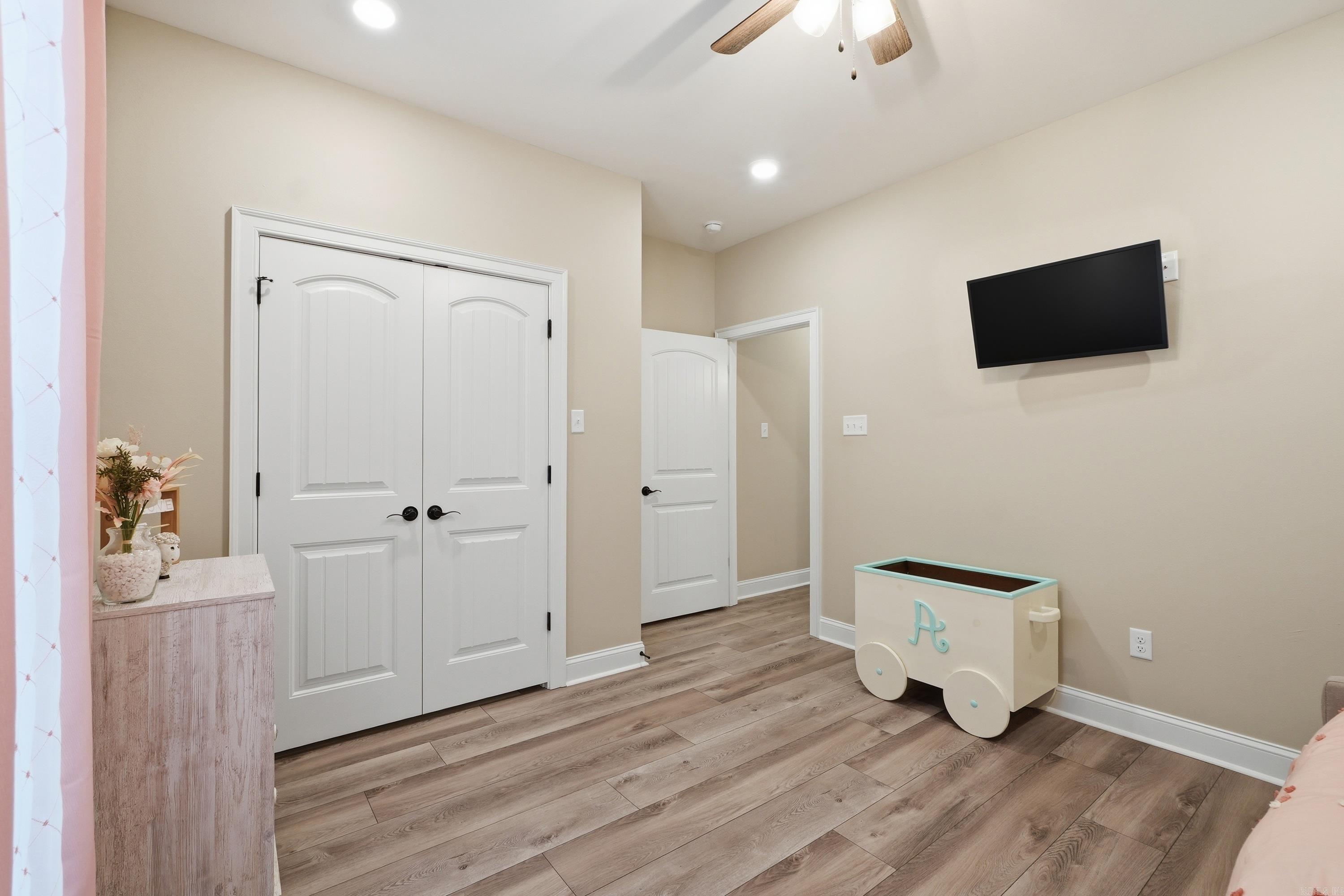 8 Diamond Ice Ln  Greenbrier, AR
