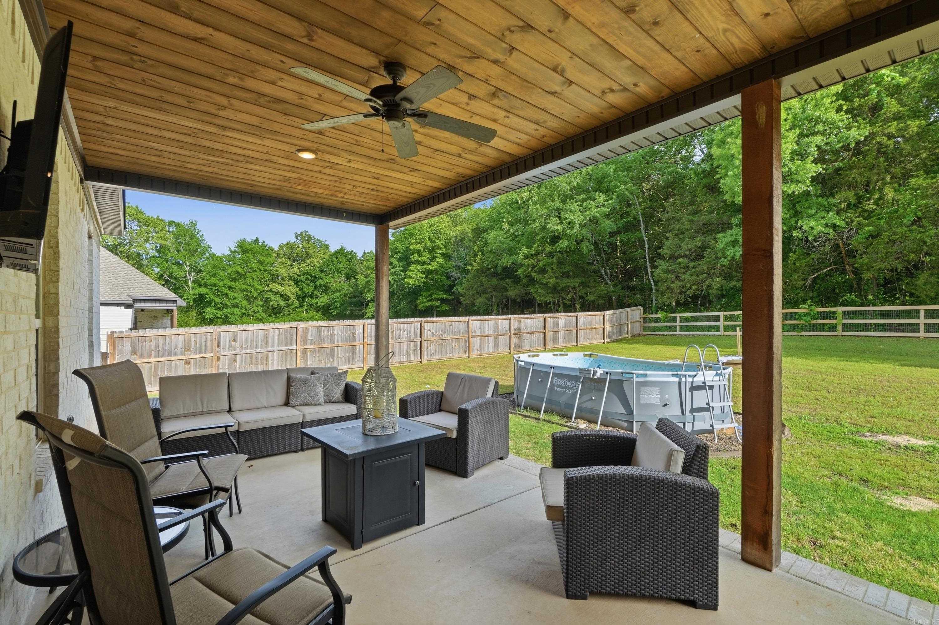 8 Diamond Ice Ln  Greenbrier, AR