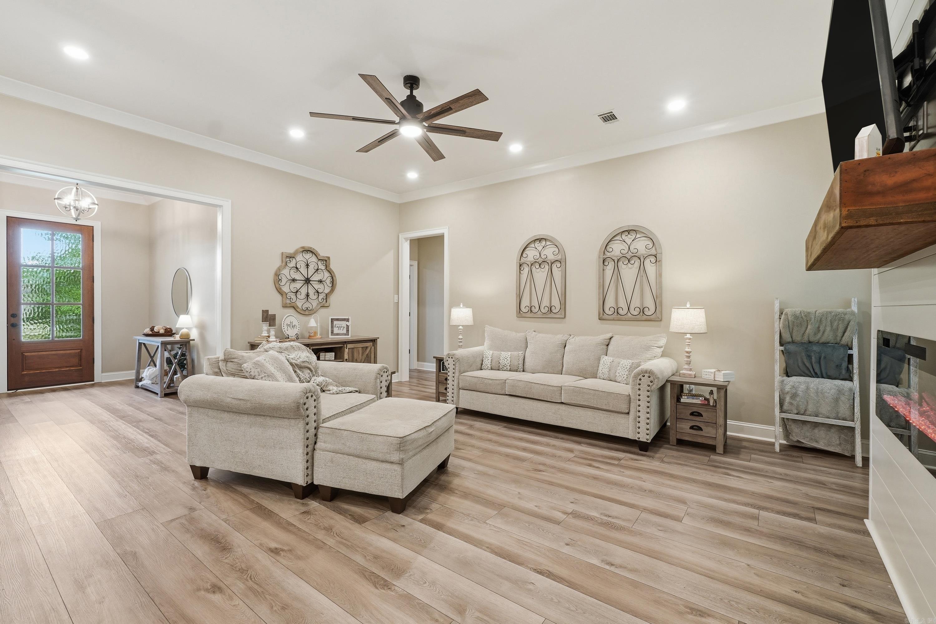 8 Diamond Ice Ln  Greenbrier, AR