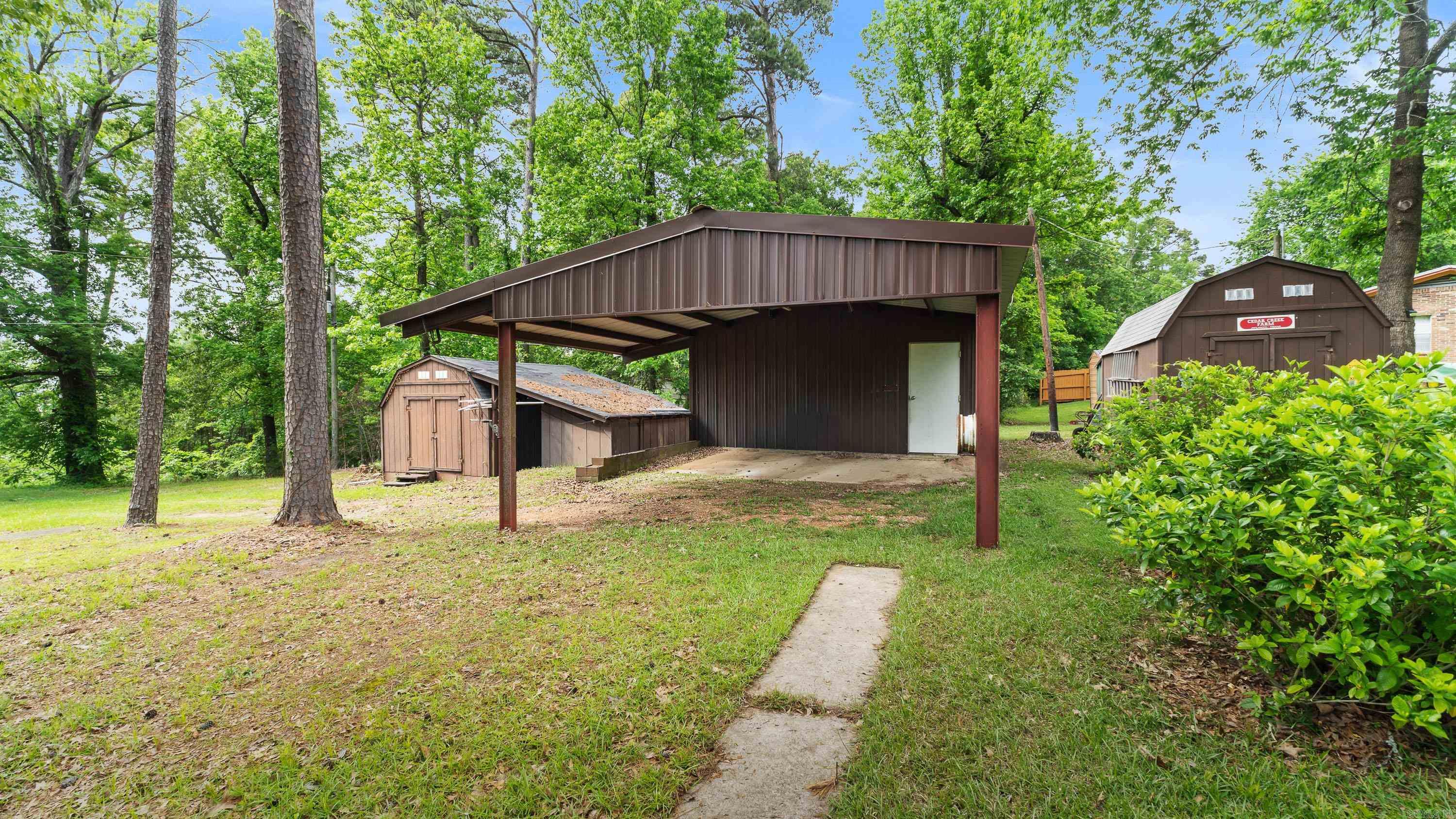 103 Sunset  Saratoga, AR
