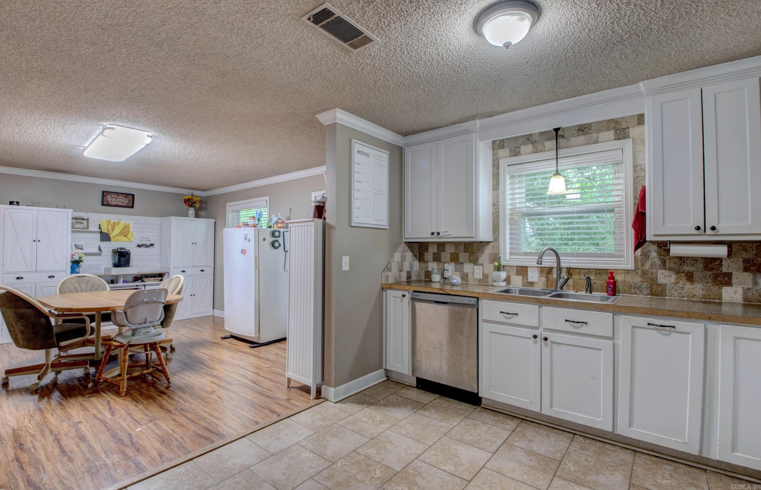 609 Meadow Cir  Beebe, AR