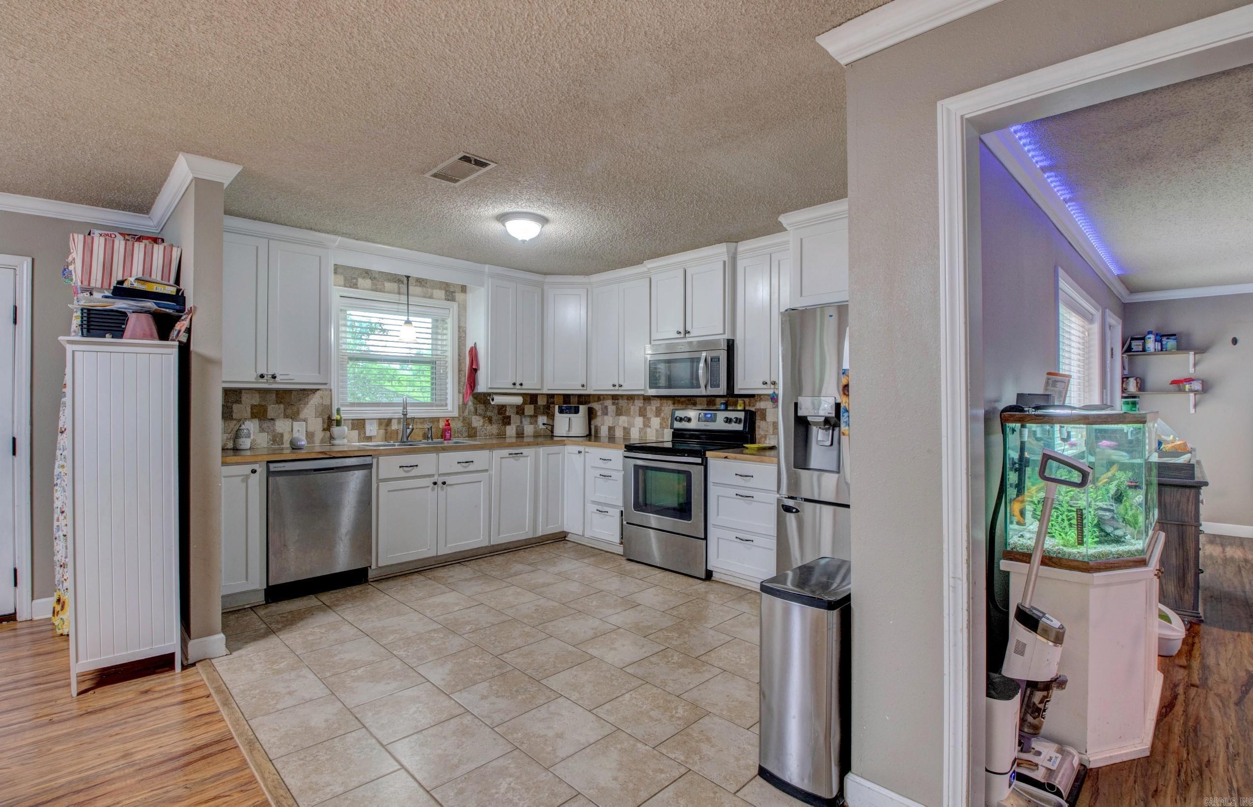 609 Meadow Cir  Beebe, AR