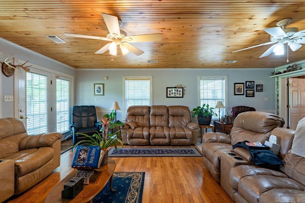 536 Old Railroad Road  Searcy, AR