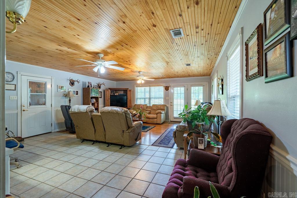 536 Old Railroad Road  Searcy, AR