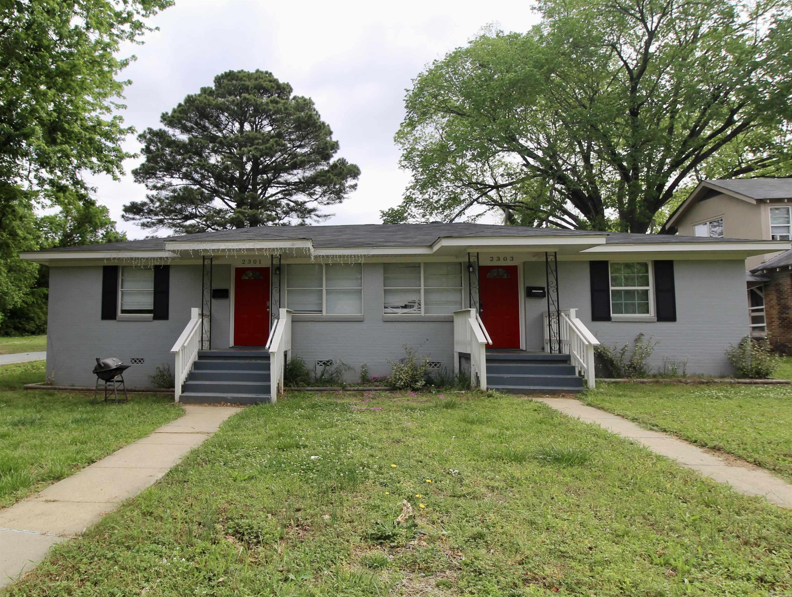 2301 & 2303 Brown St Little Rock, AR 72204