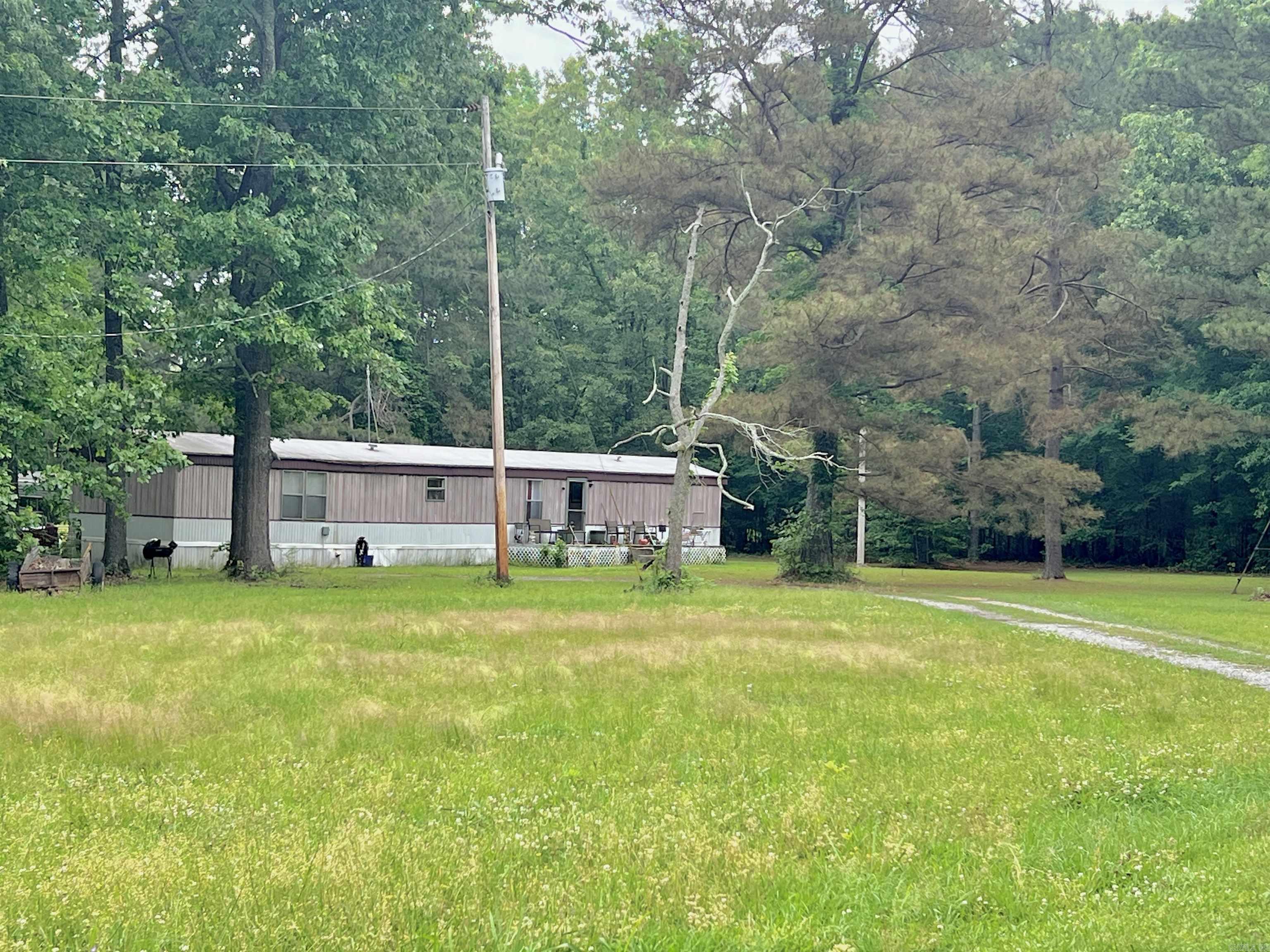 2471 W state 212  Star City, AR