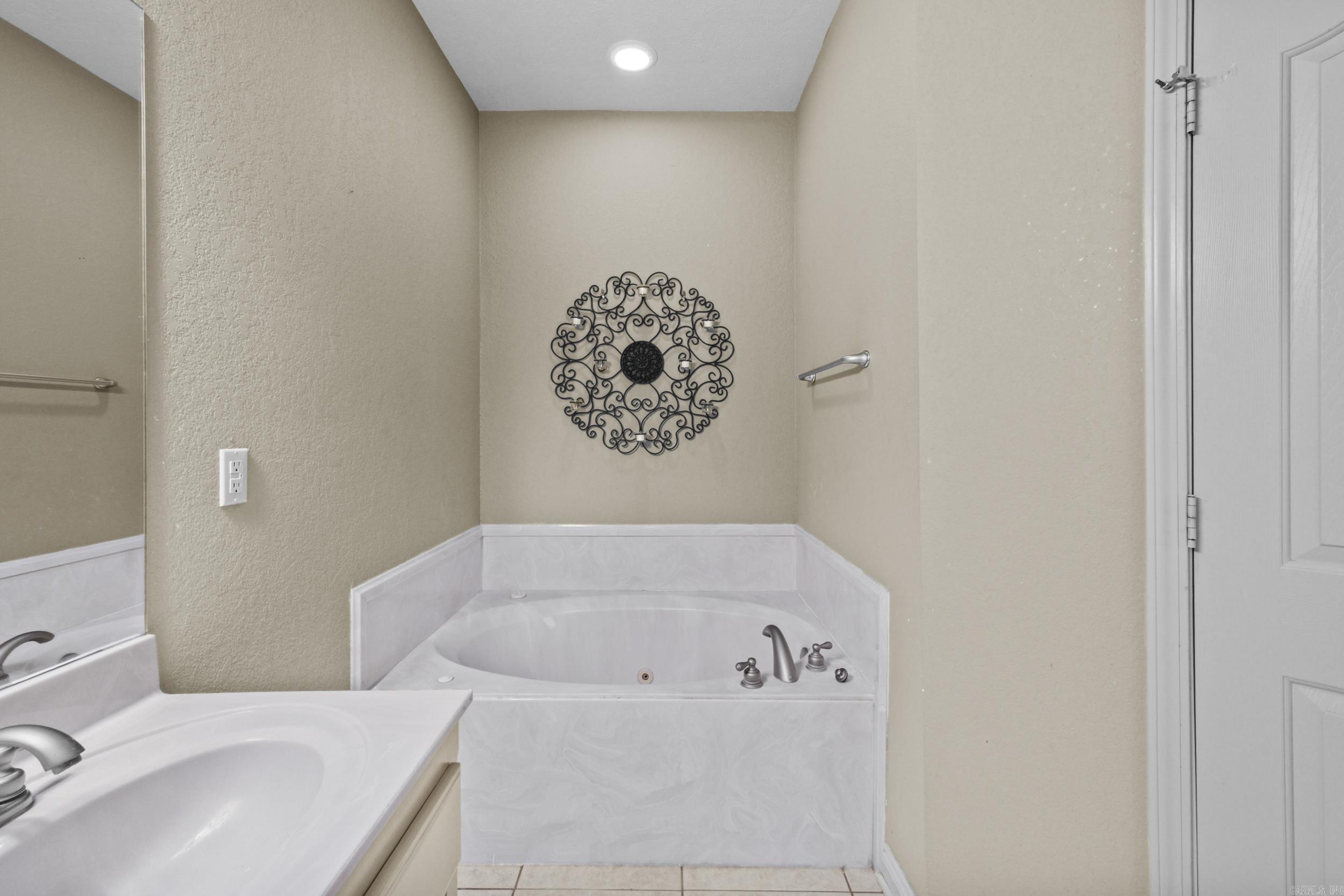 12 Cumberland Cv  Cabot, AR