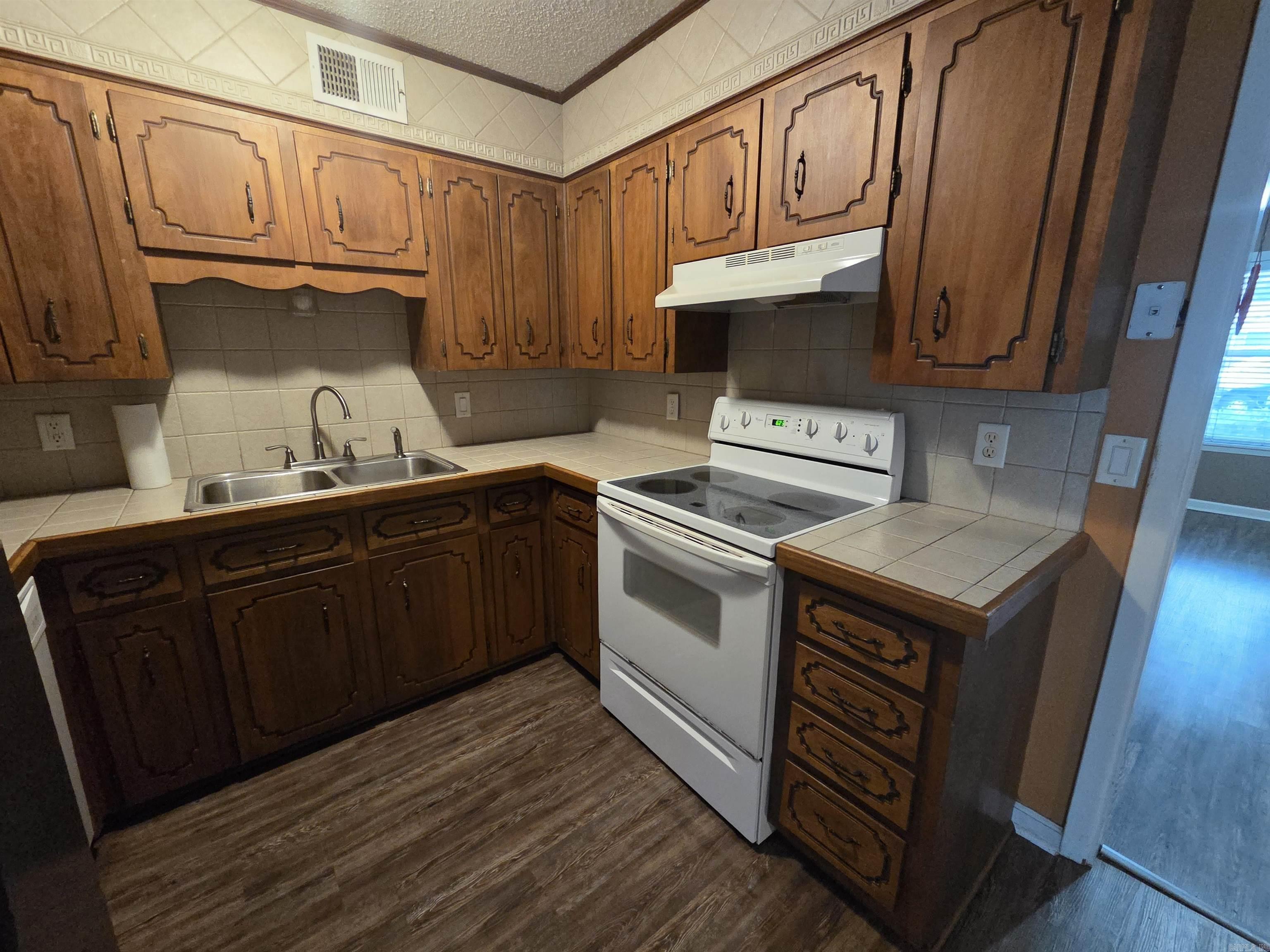 1809 Leewood  Beebe, AR