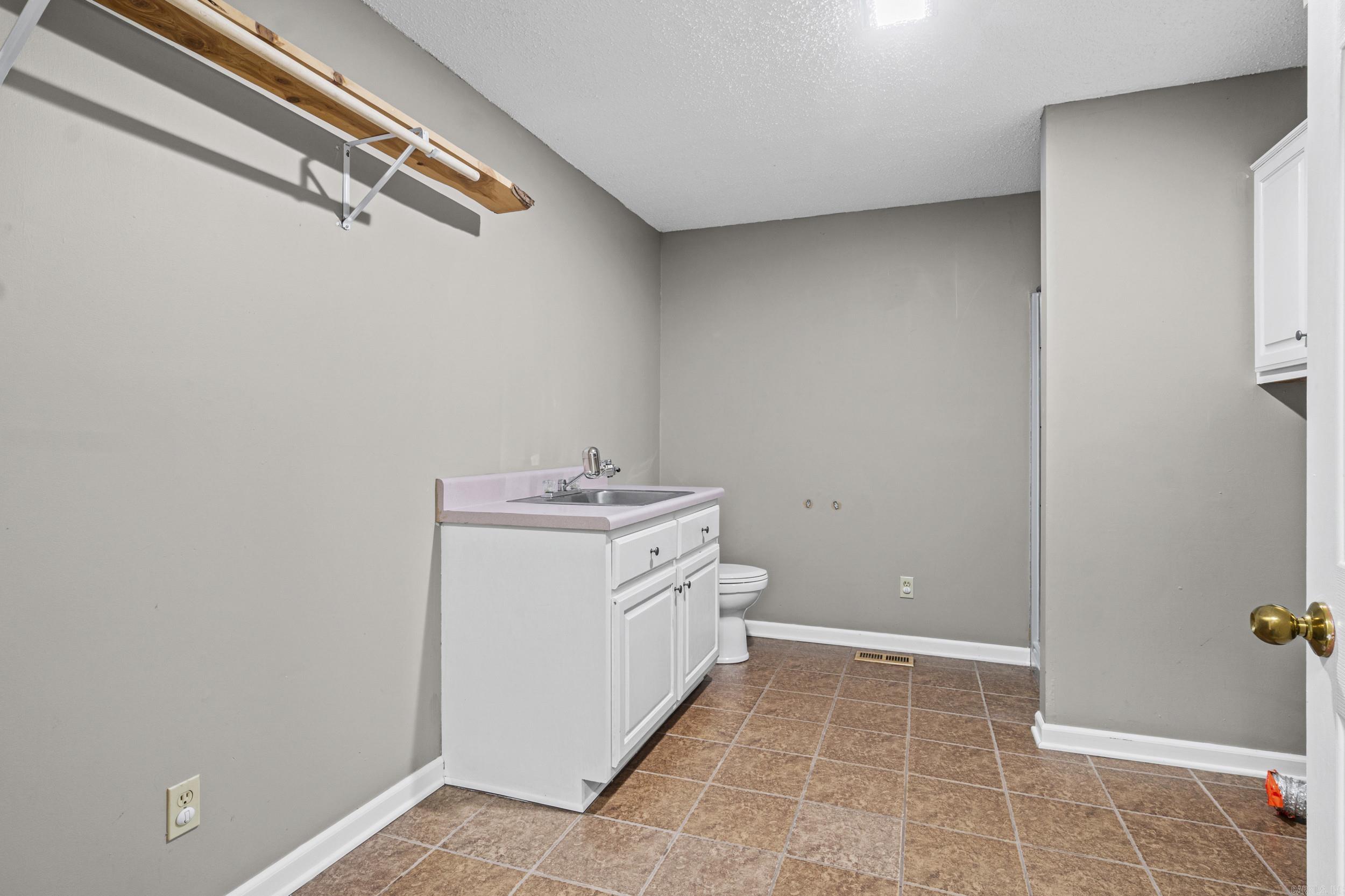 540 County Road 303  Cherry Valley, AR