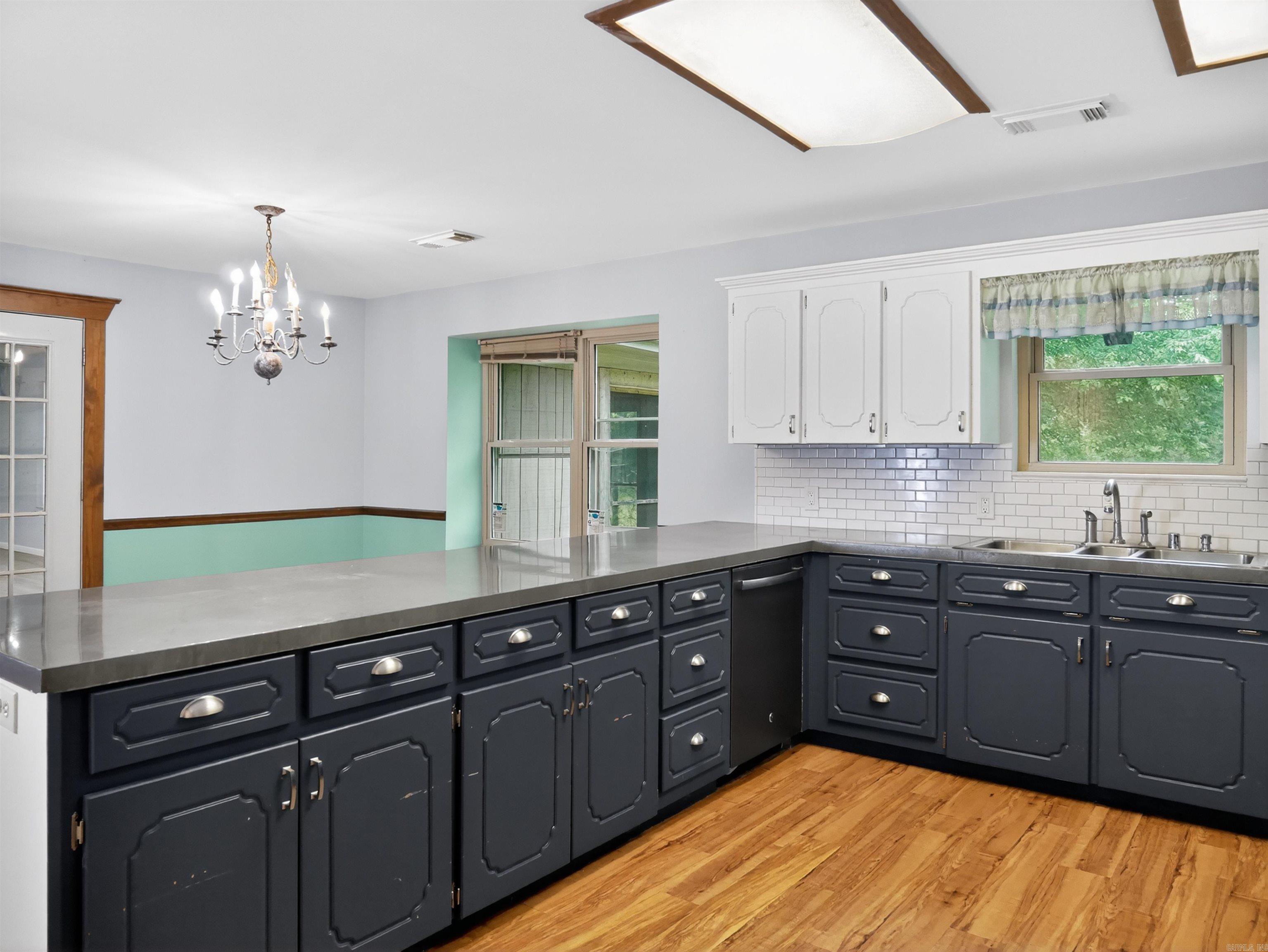 121 Rolling Meadows  Austin, AR