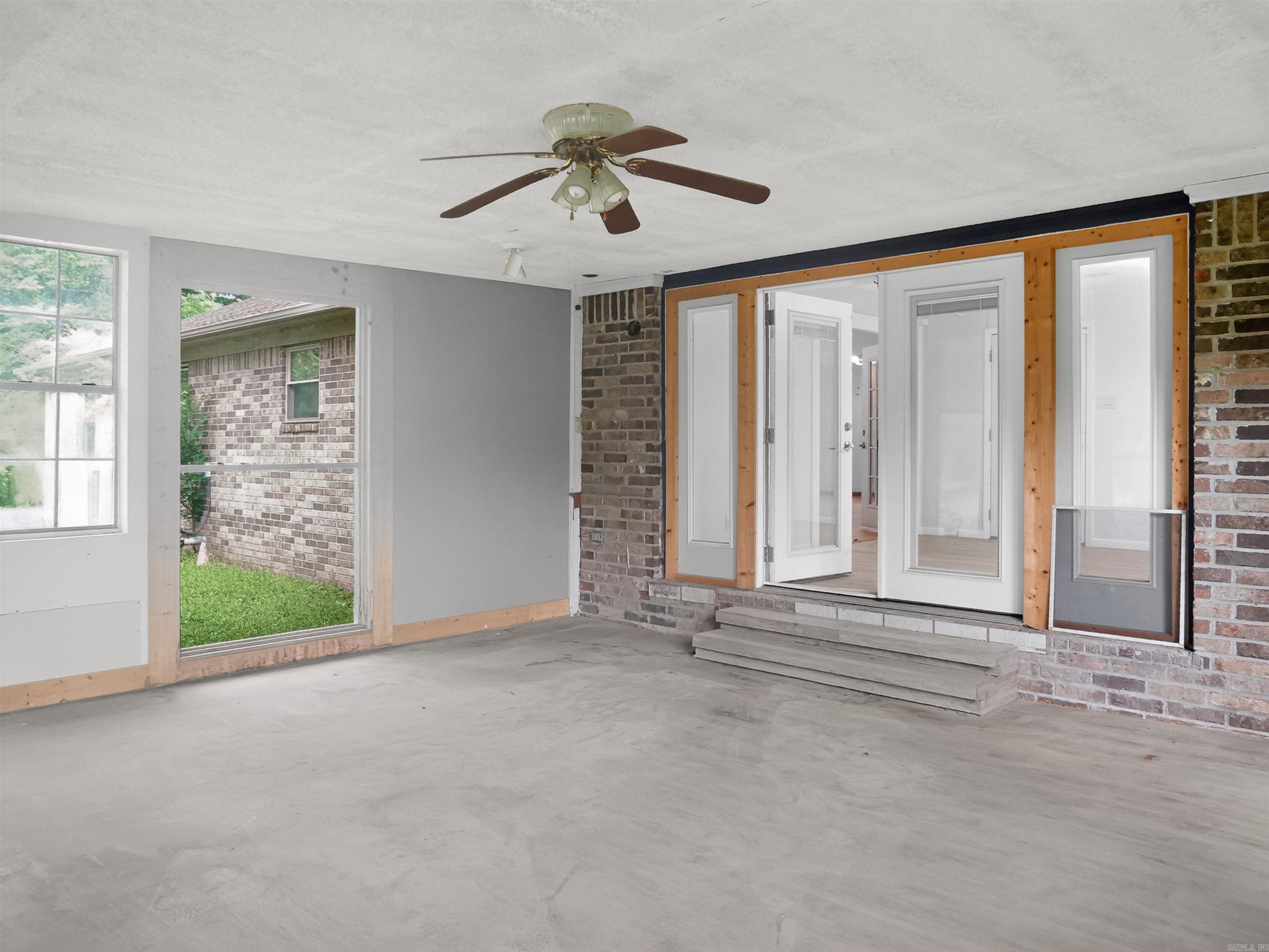 121 Rolling Meadows  Austin, AR