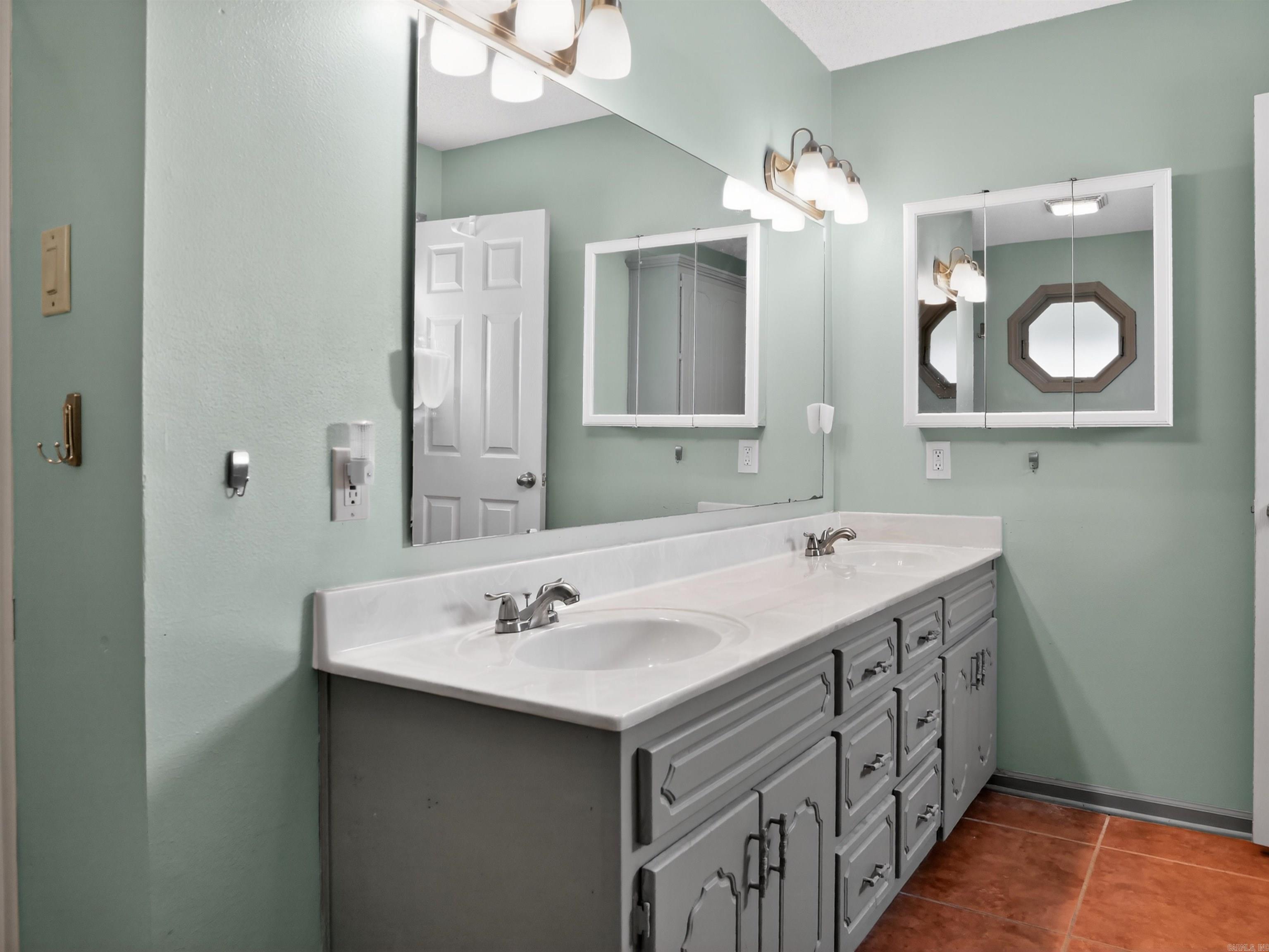 121 Rolling Meadows  Austin, AR