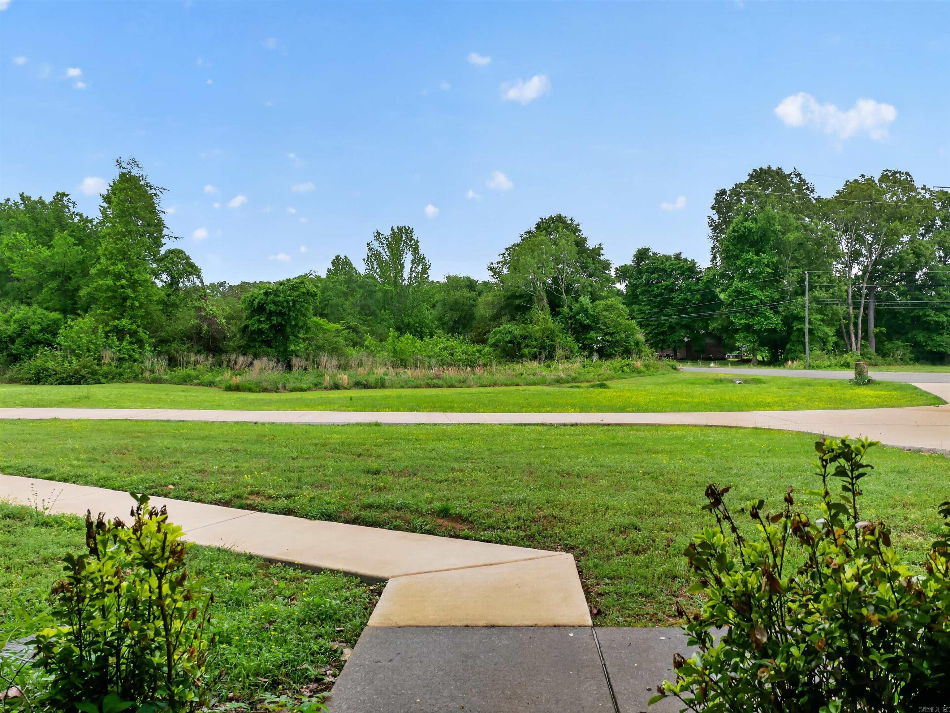 121 Rolling Meadows  Austin, AR