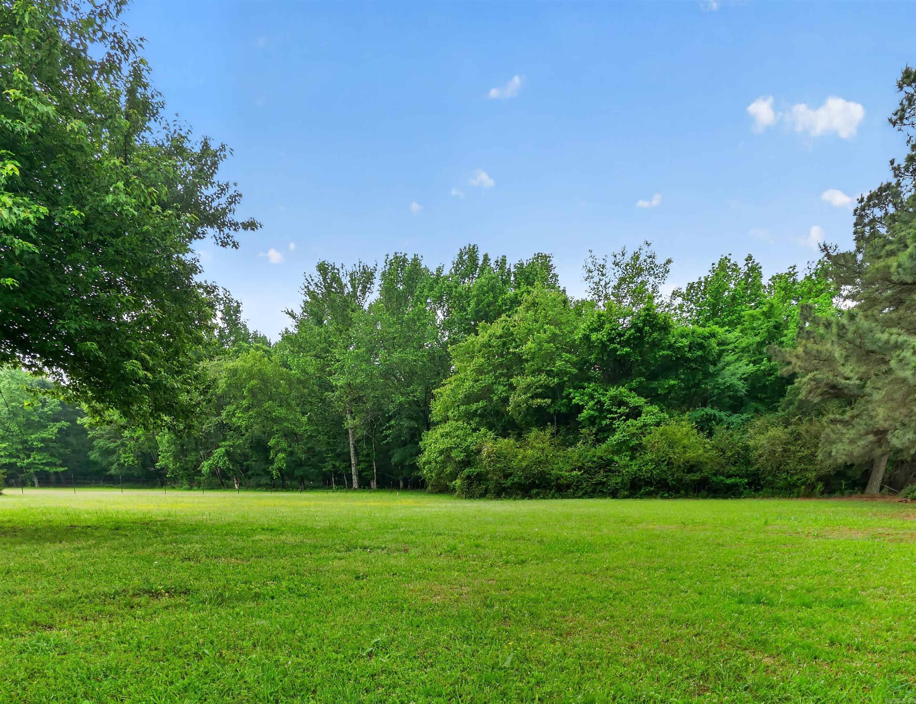 121 Rolling Meadows  Austin, AR
