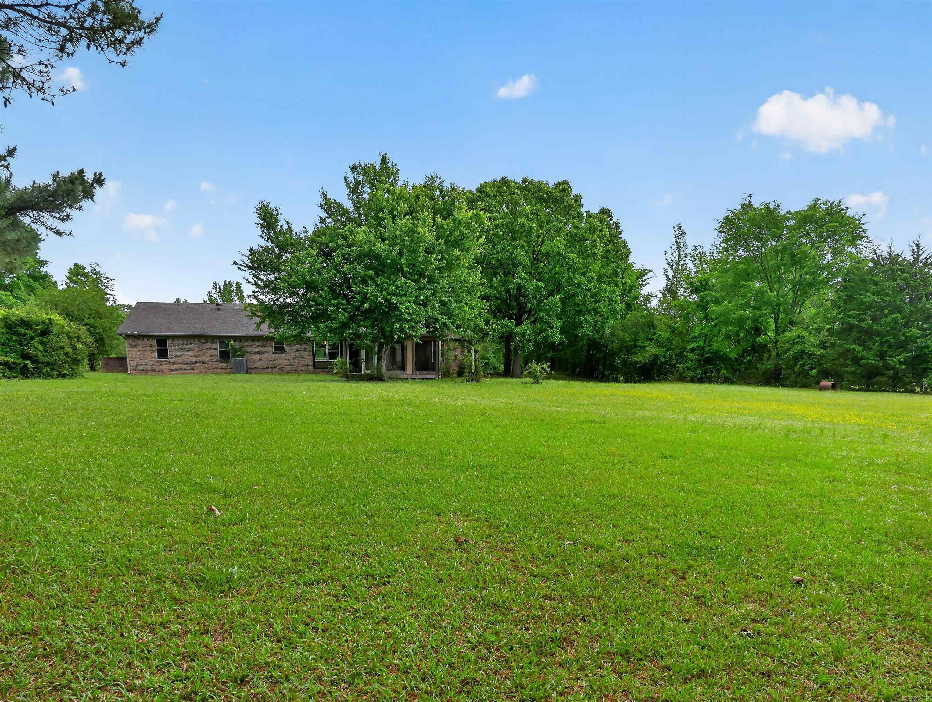 121 Rolling Meadows  Austin, AR