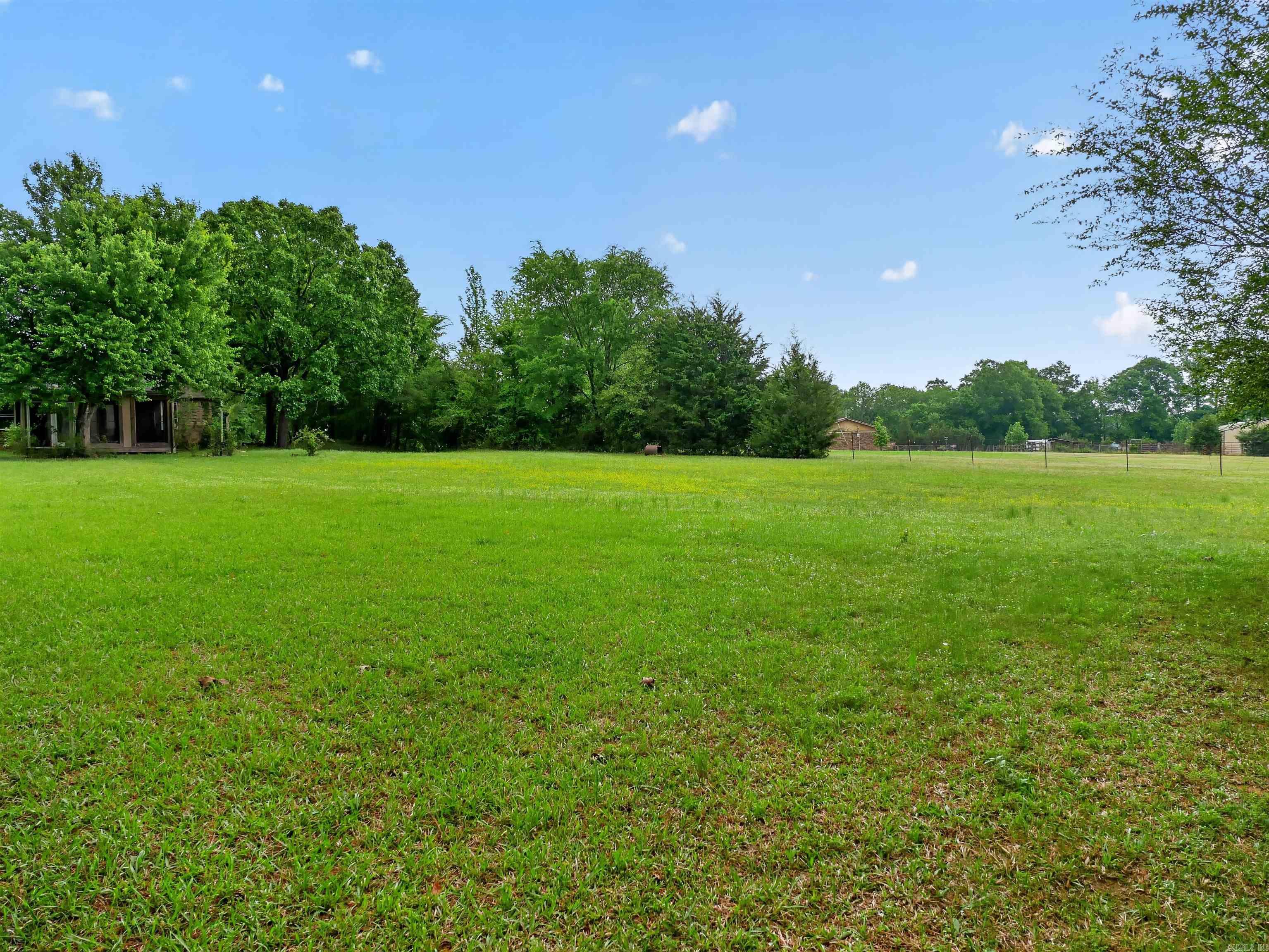 121 Rolling Meadows  Austin, AR